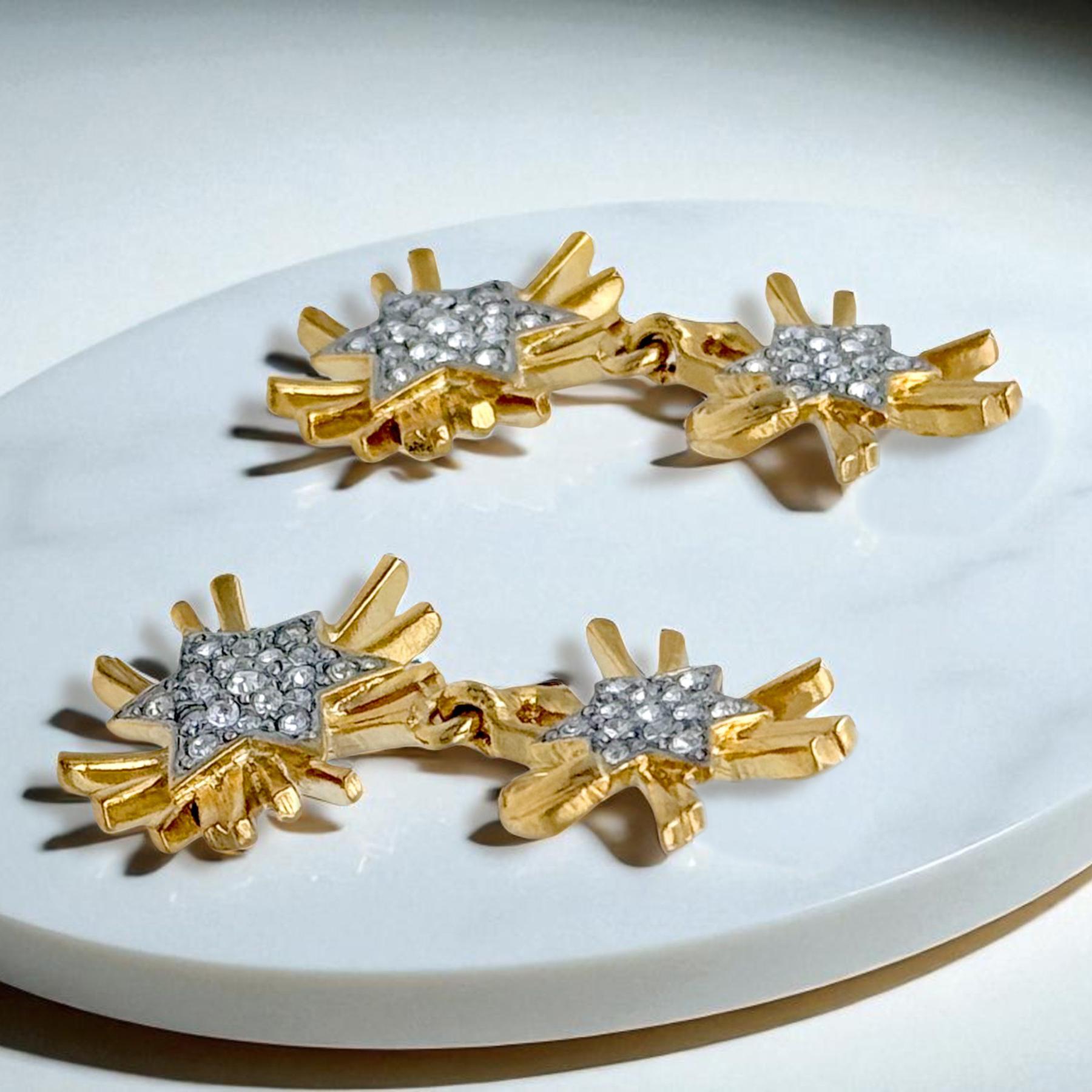 Donna Kenneth Jay Lane Designer Orecchini a goccia in oro con cristalli Swarovski in vendita