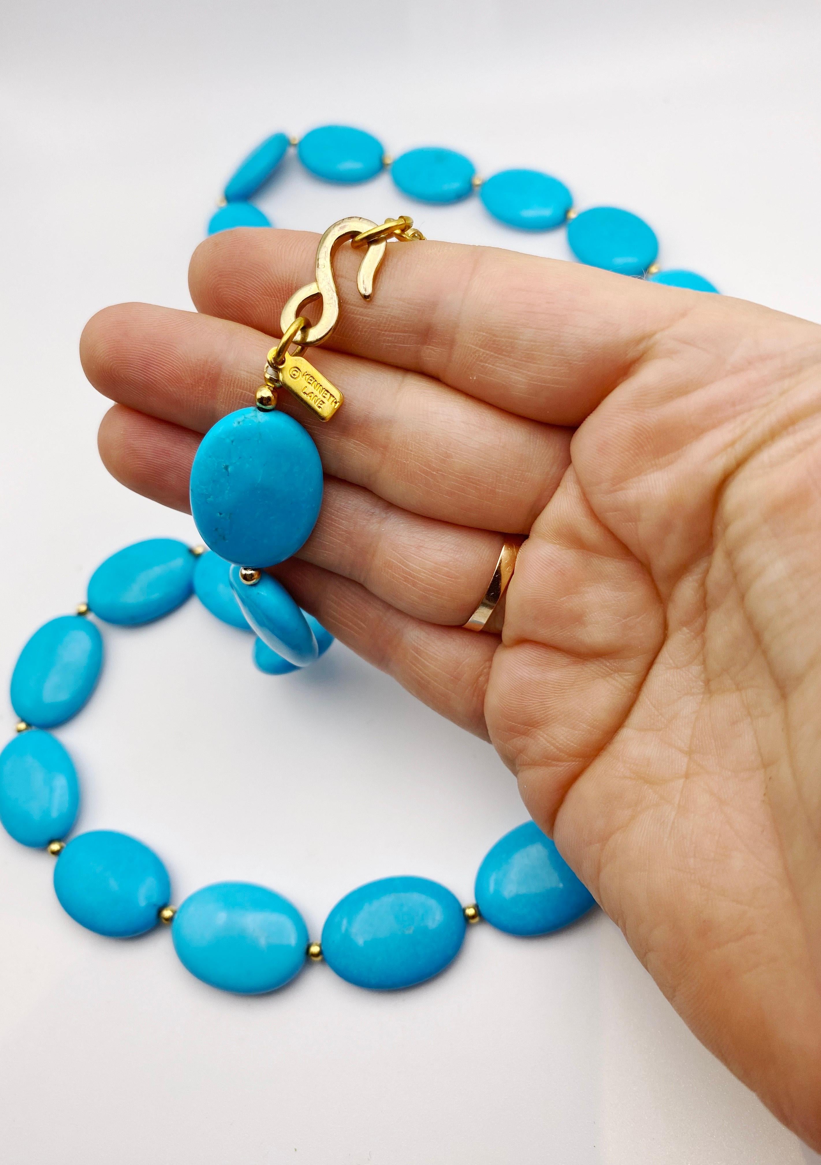 Kenneth Jay Lane Faux Turquoise Bead Necklace In Good Condition For Sale In BALMAIN, AU
