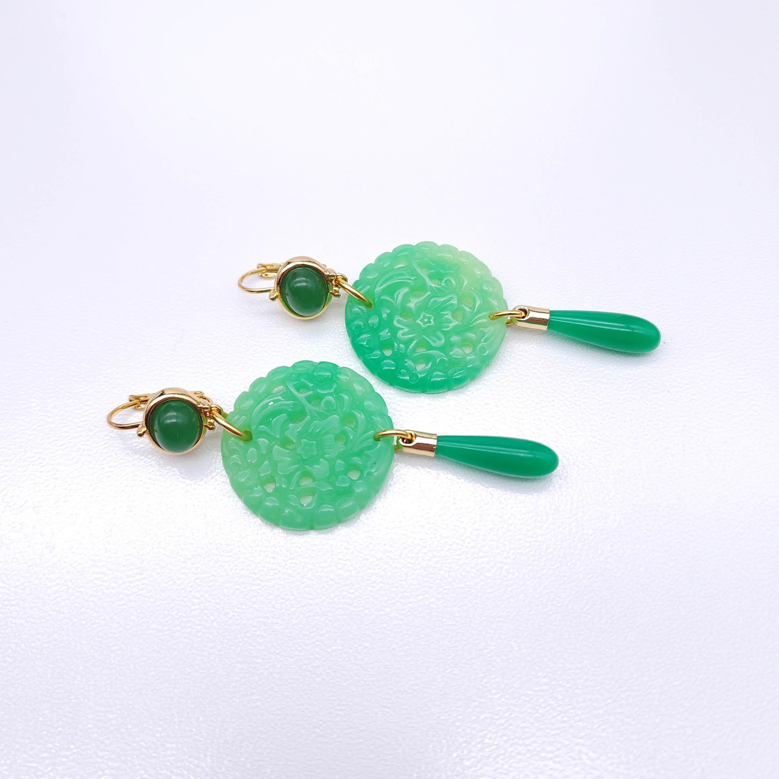 Retro Kenneth Jay Lane Jade Drop Wire Earrings in Gold, Green, Couture Collection