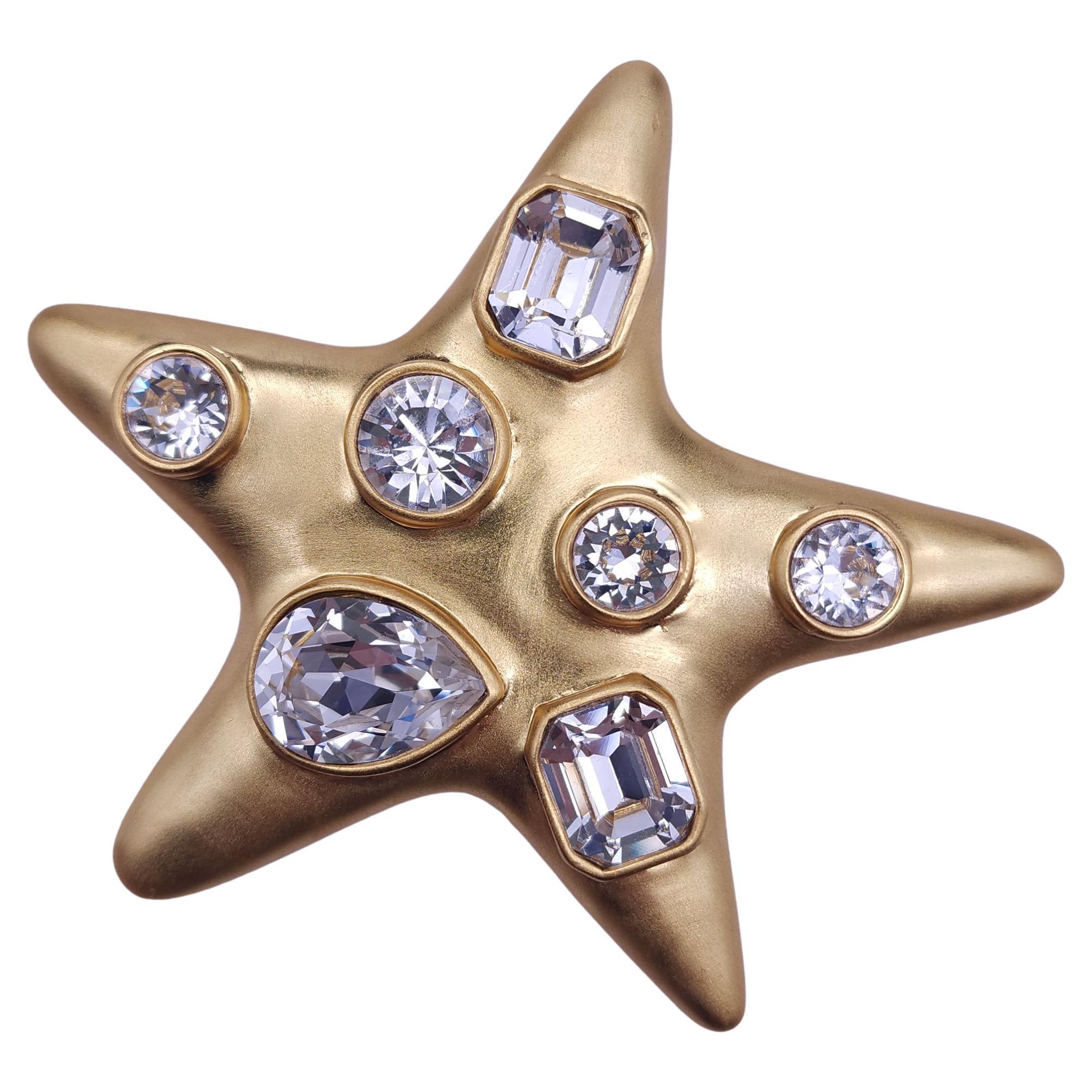 Kenneth Jay Lane Jeweled Star in Gold, Pin Brooch, Clear Crystals For Sale