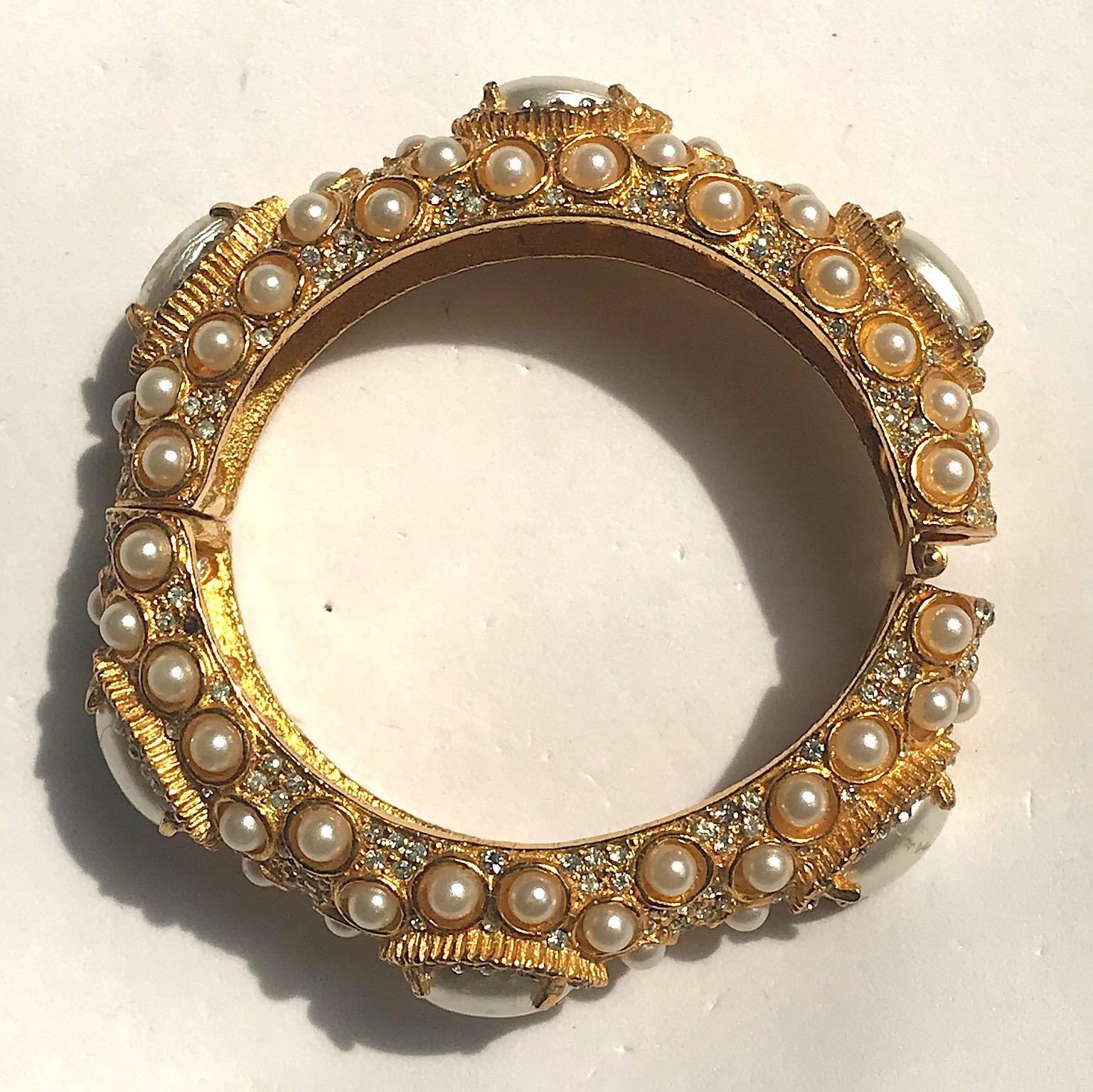 Kenneth Jay Lane, KJL 1980s GRaxe Collection Pearl Cabochon Bracelet 4