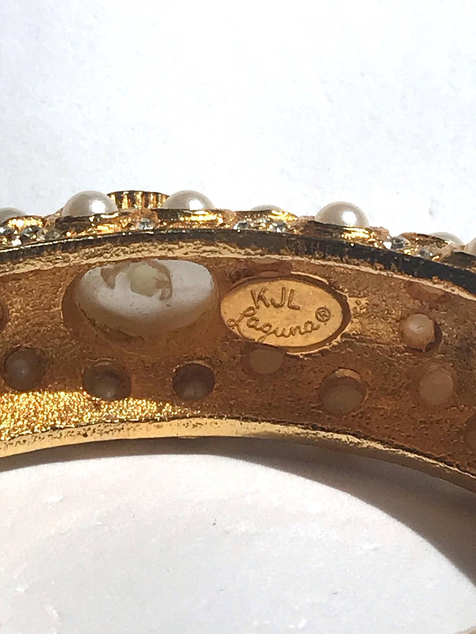 Kenneth Jay Lane, Bracciale con cabochon di perle della Collezione GRaxe 1980 di Kenneth Lane 2