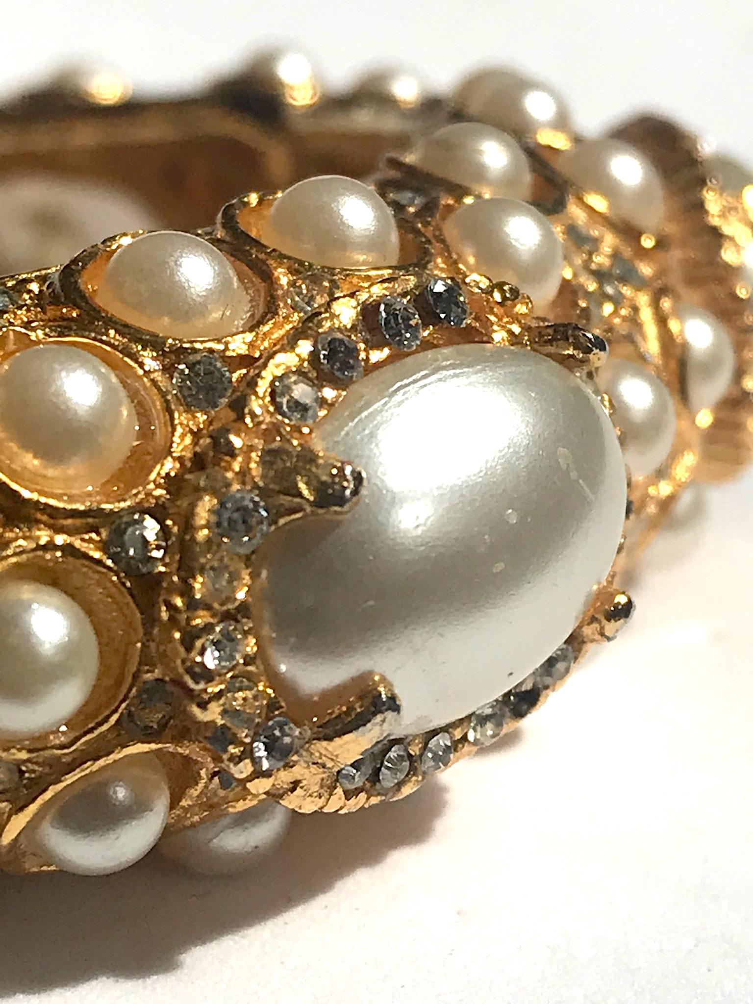 Kenneth Jay Lane, KJL 1980s GRaxe Collection Pearl Cabochon Bracelet 2