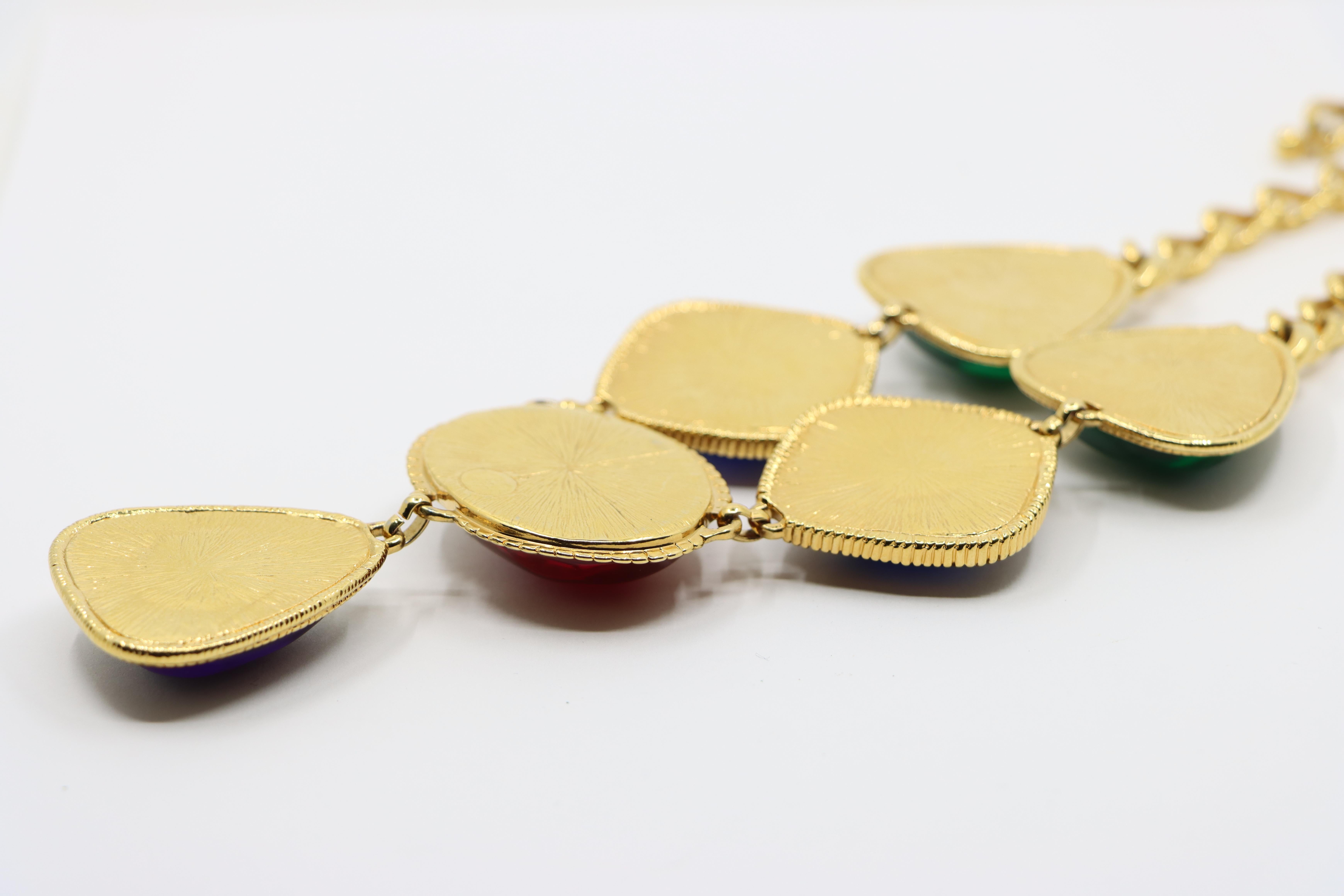 Kenneth Jay Lane KJL Collana con Cabochons Gripoix Avon in vendita 11