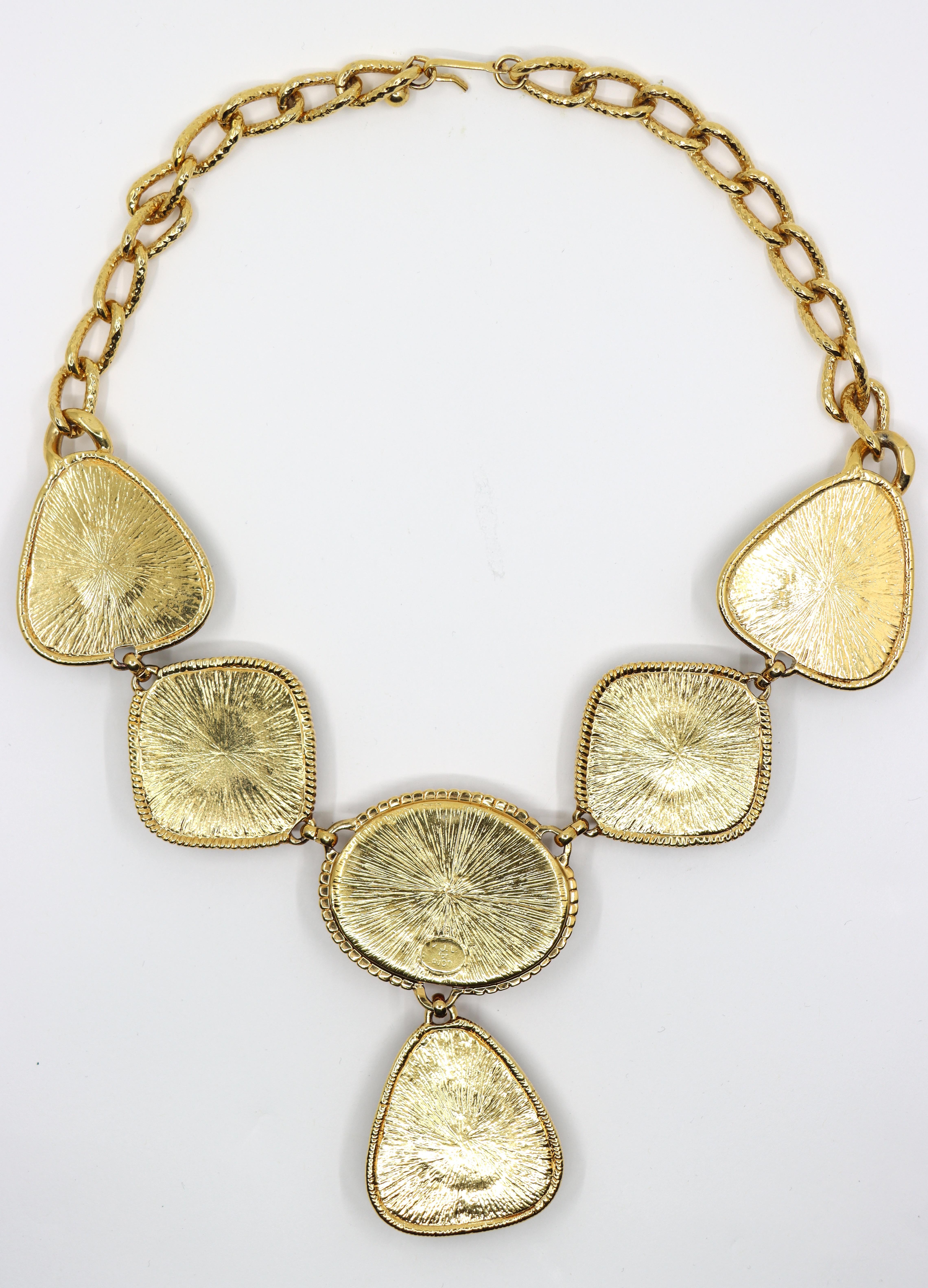 Kenneth Jay Lane KJL Collana con Cabochons Gripoix Avon in vendita 4