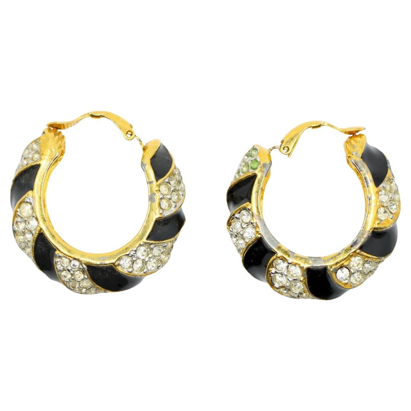 Kenneth Jay Lane KJL Pendientes de aro con esmalte negro y diamantes de imitación