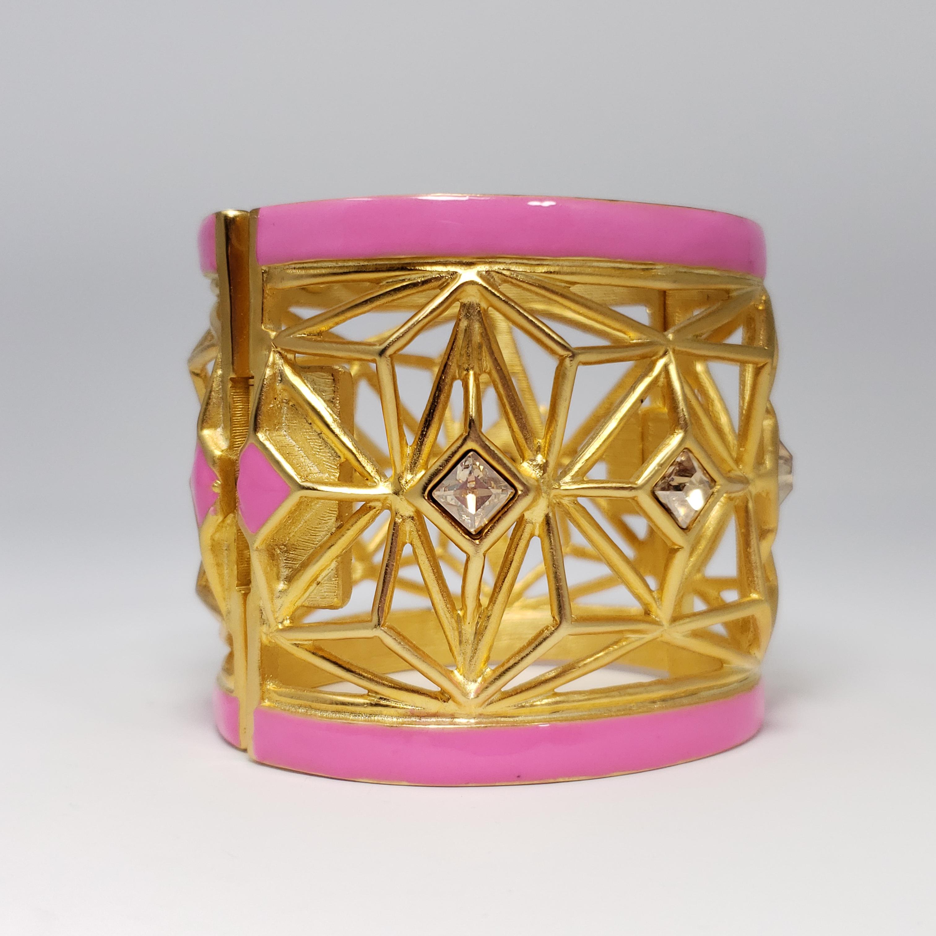 Kenneth Jay Lane KJL Geometric Chunky Gold Bangle Bracelet with Pink Accents In New Condition For Sale In Milford, DE