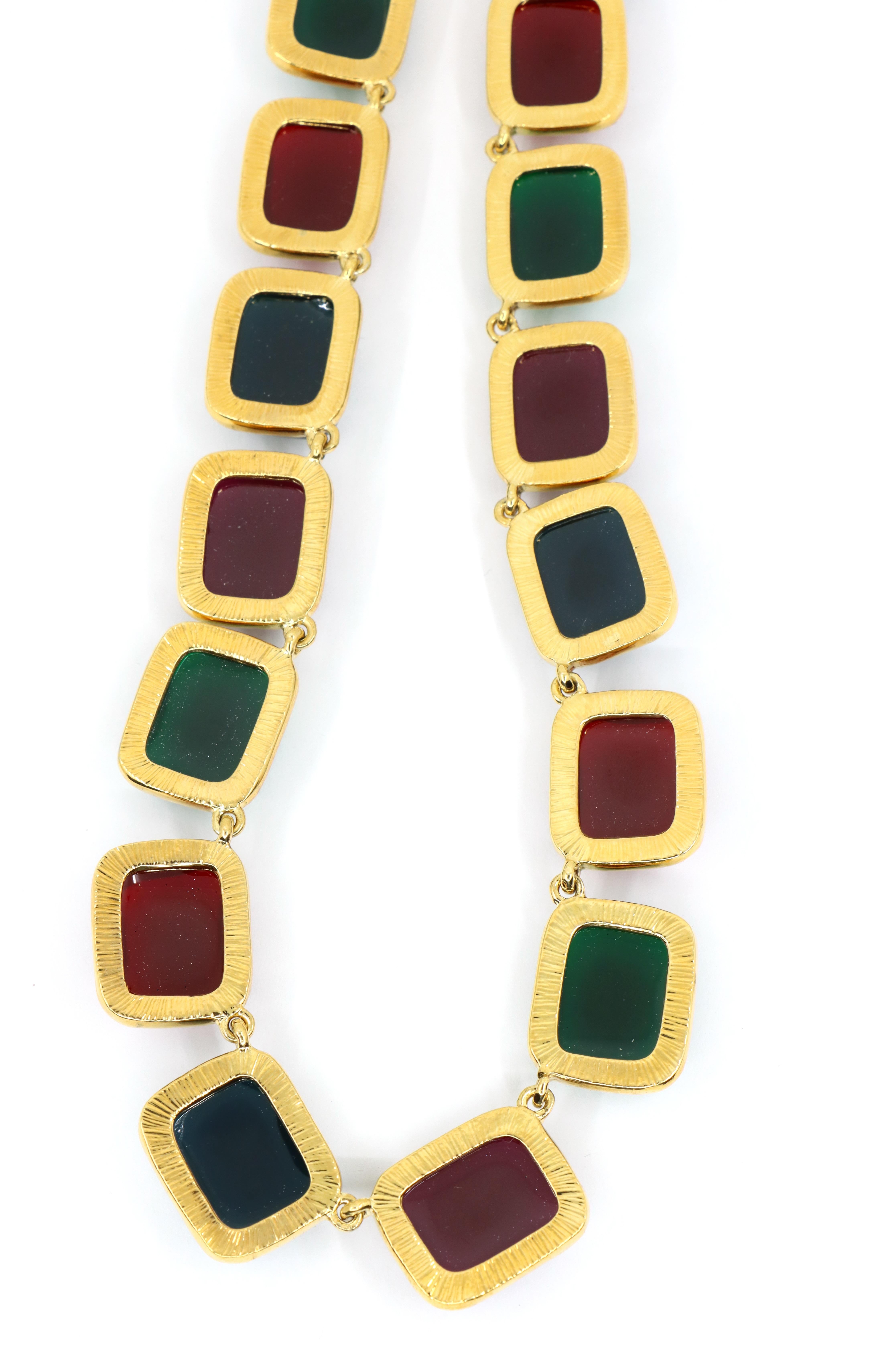 Kenneth Jay Lane K.J.A. Collana Gripoix multicolore in tono dorato in vendita 5