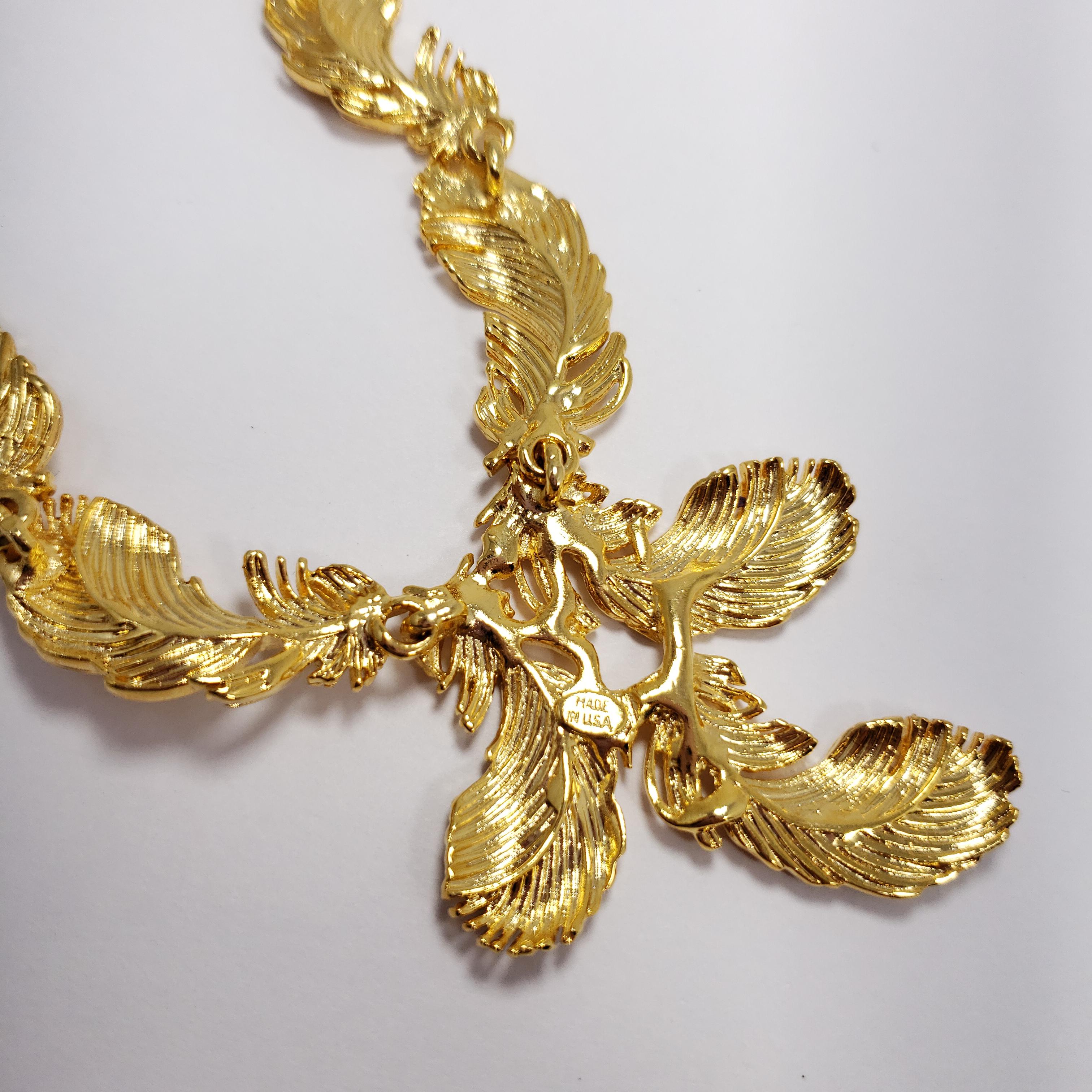 Women's or Men's Kenneth Jay Lane KJL Golden Plume Feather Link Necklace For Sale