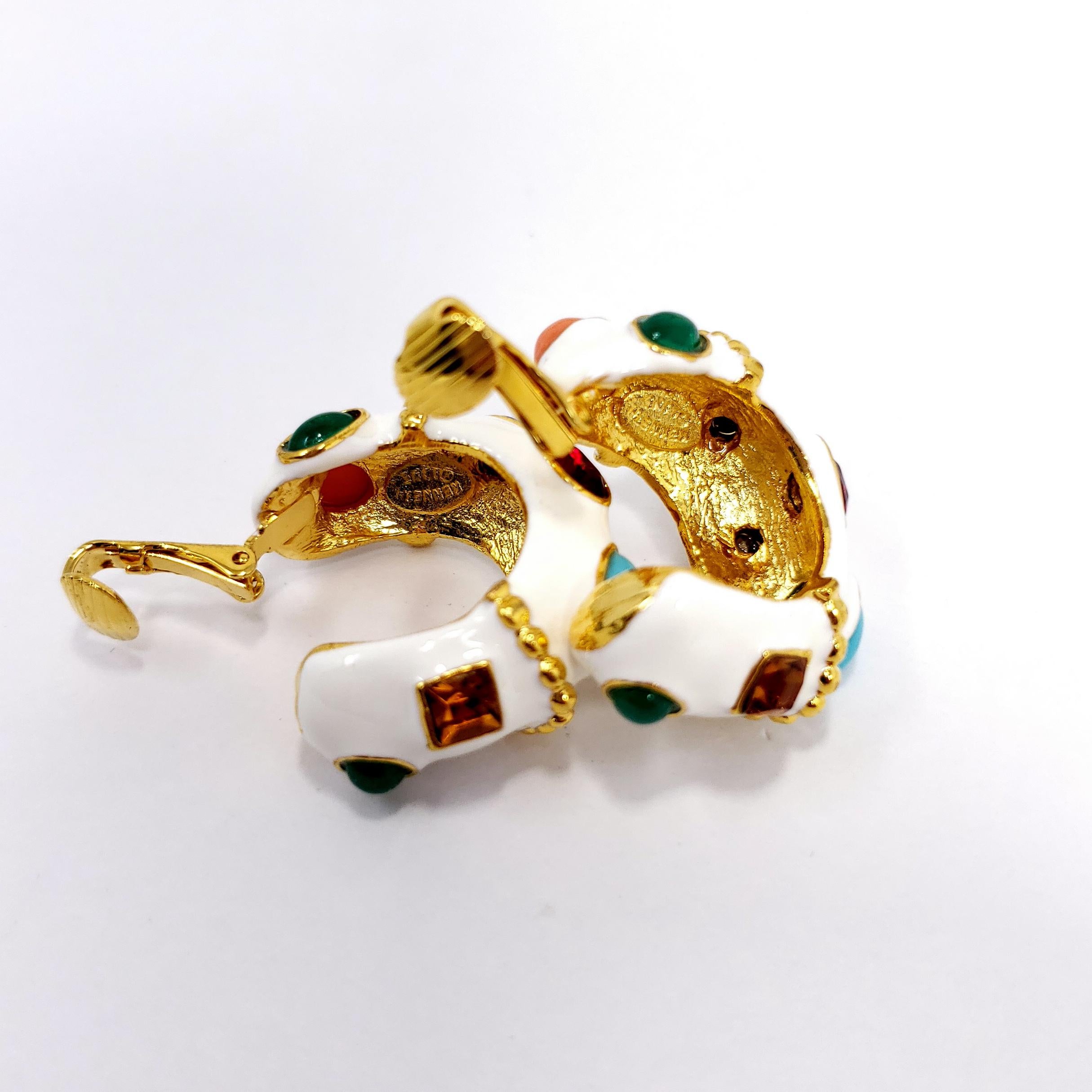Women's or Men's Kenneth Jay Lane KJL Jeweled White Enamel Clip on Earrings in Gold