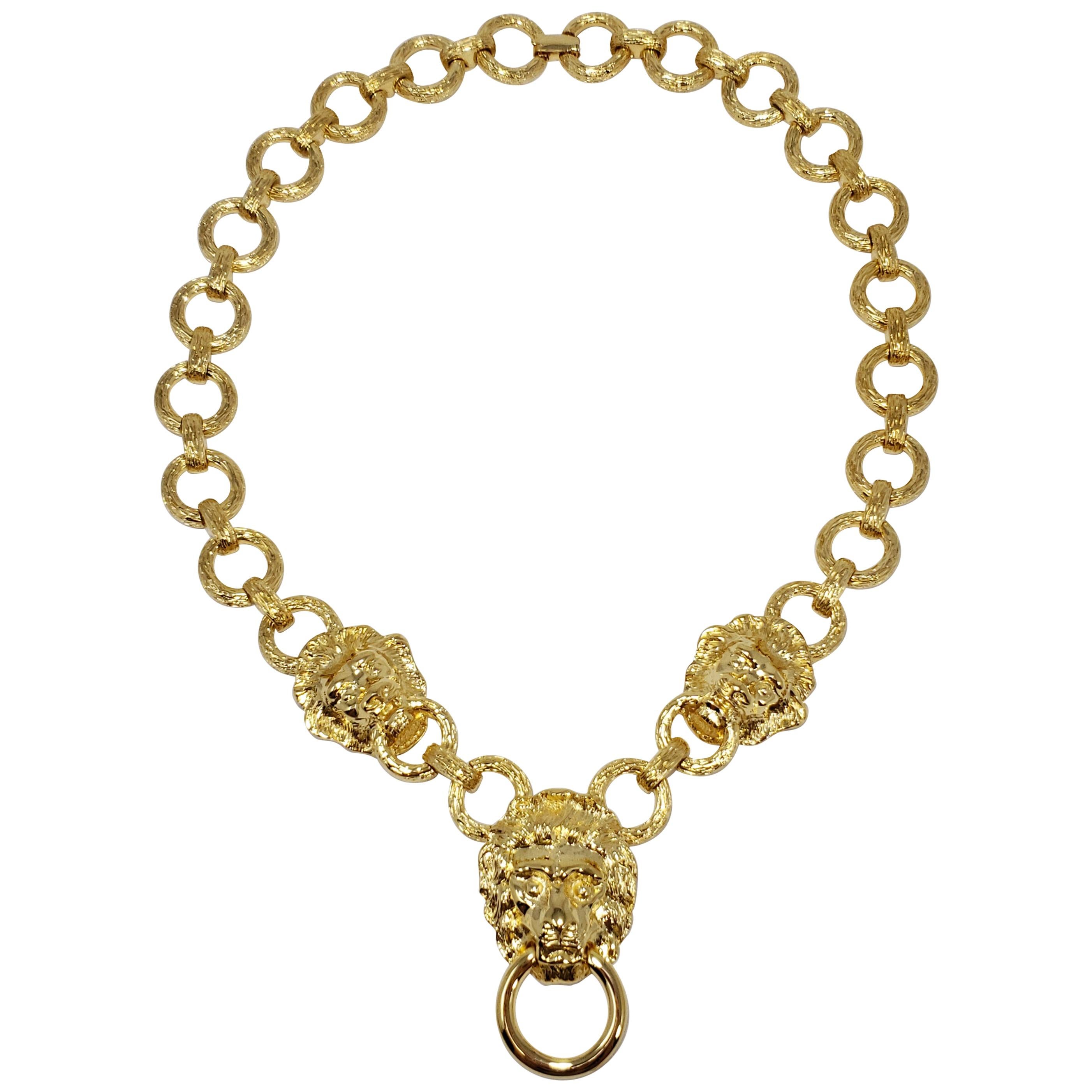 Kenneth Jay Lane KJL Lion Doorknocker Pendant Chain Link Necklace in Gold