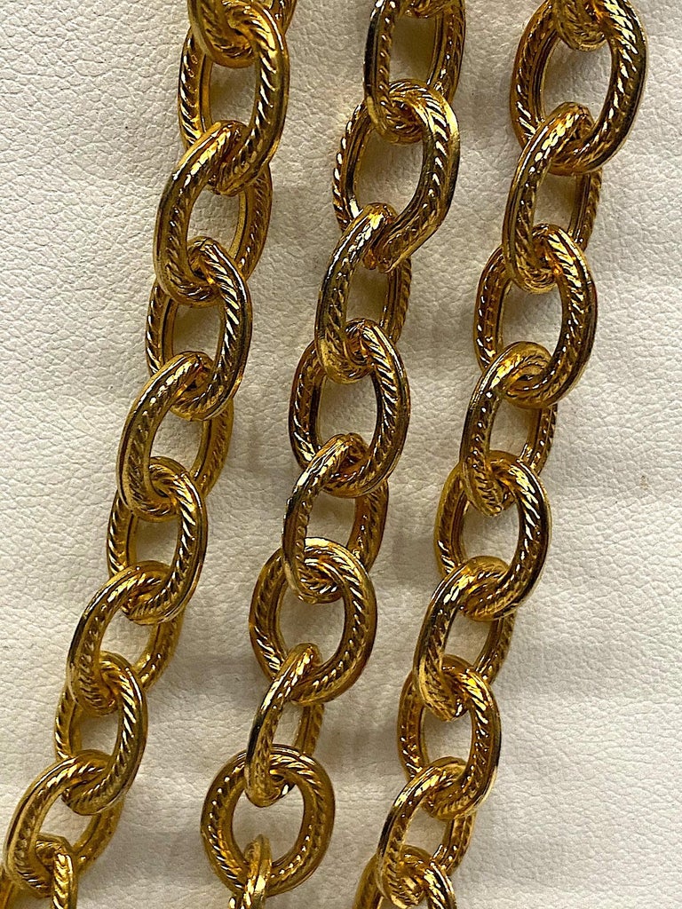 Kenneth Jay Lane, K.J.L. Pre 1973s Snake Clasp Necklace. For Sale 3