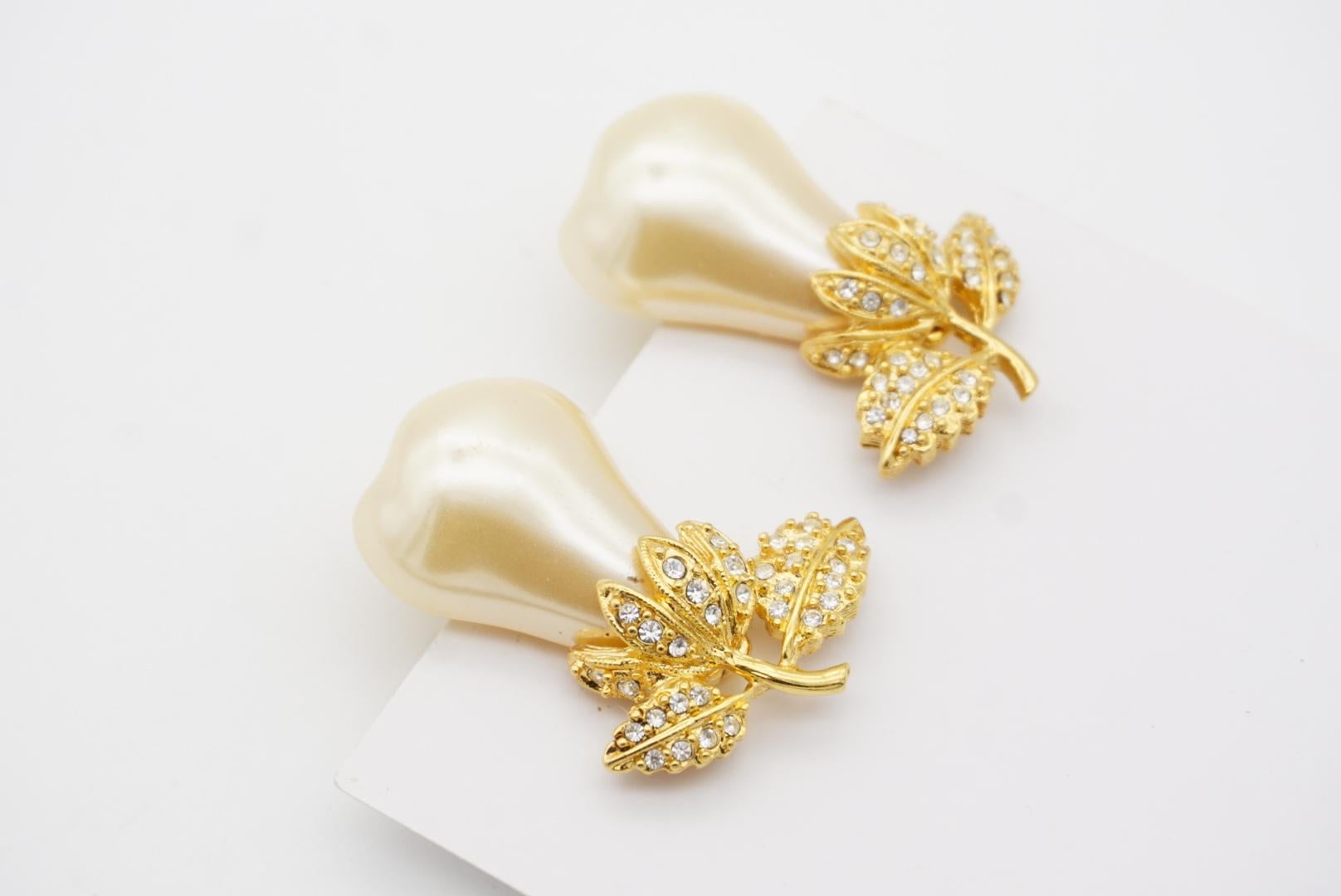 Kenneth Jay Lane KJL Vintage Large Pearl Pear Crystals Leaf Gold Clip Earrings For Sale 3