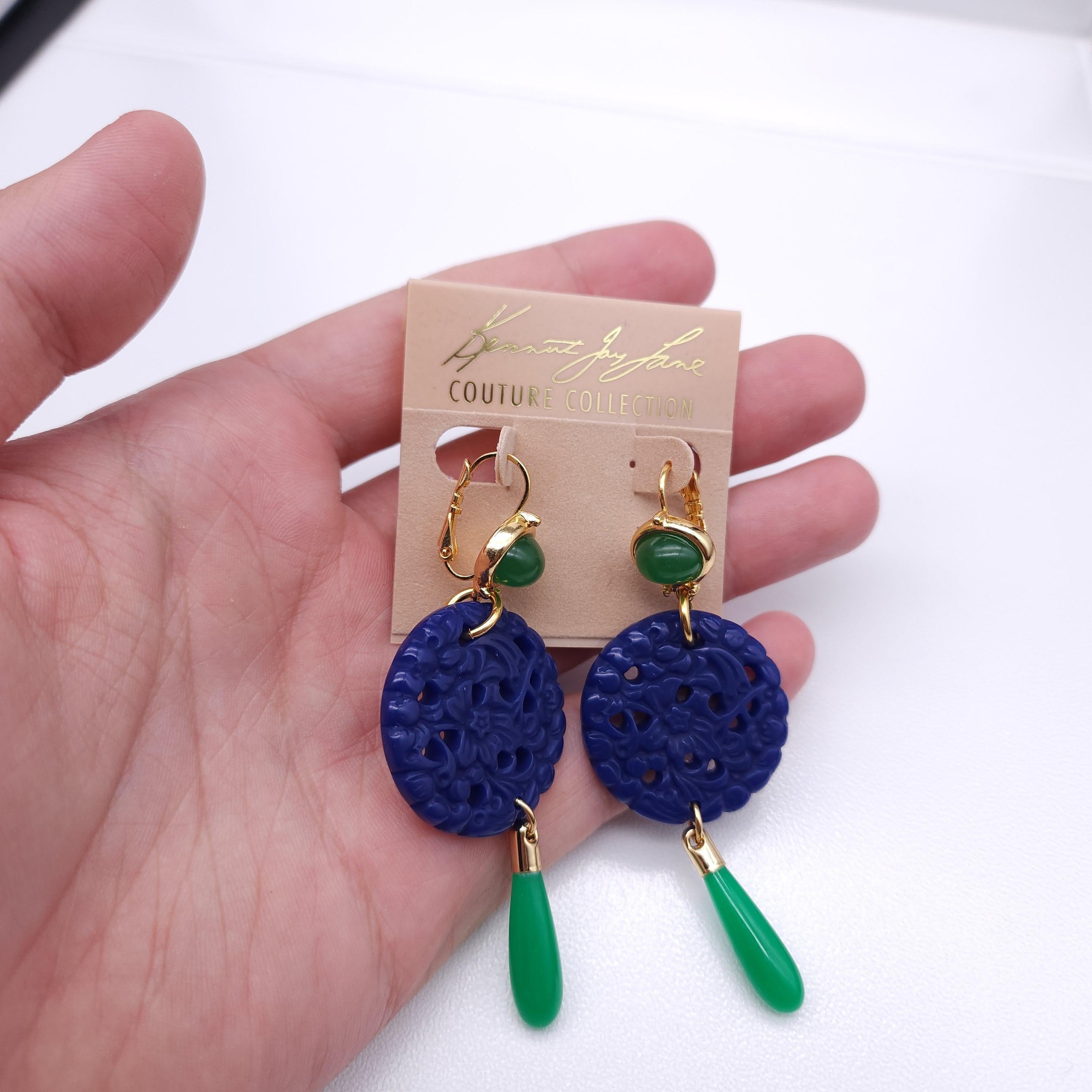 Women's or Men's Kenneth Jay Lane Lapis Jade Drop Wire Earrings in Gold, Blue & Green, Couture For Sale