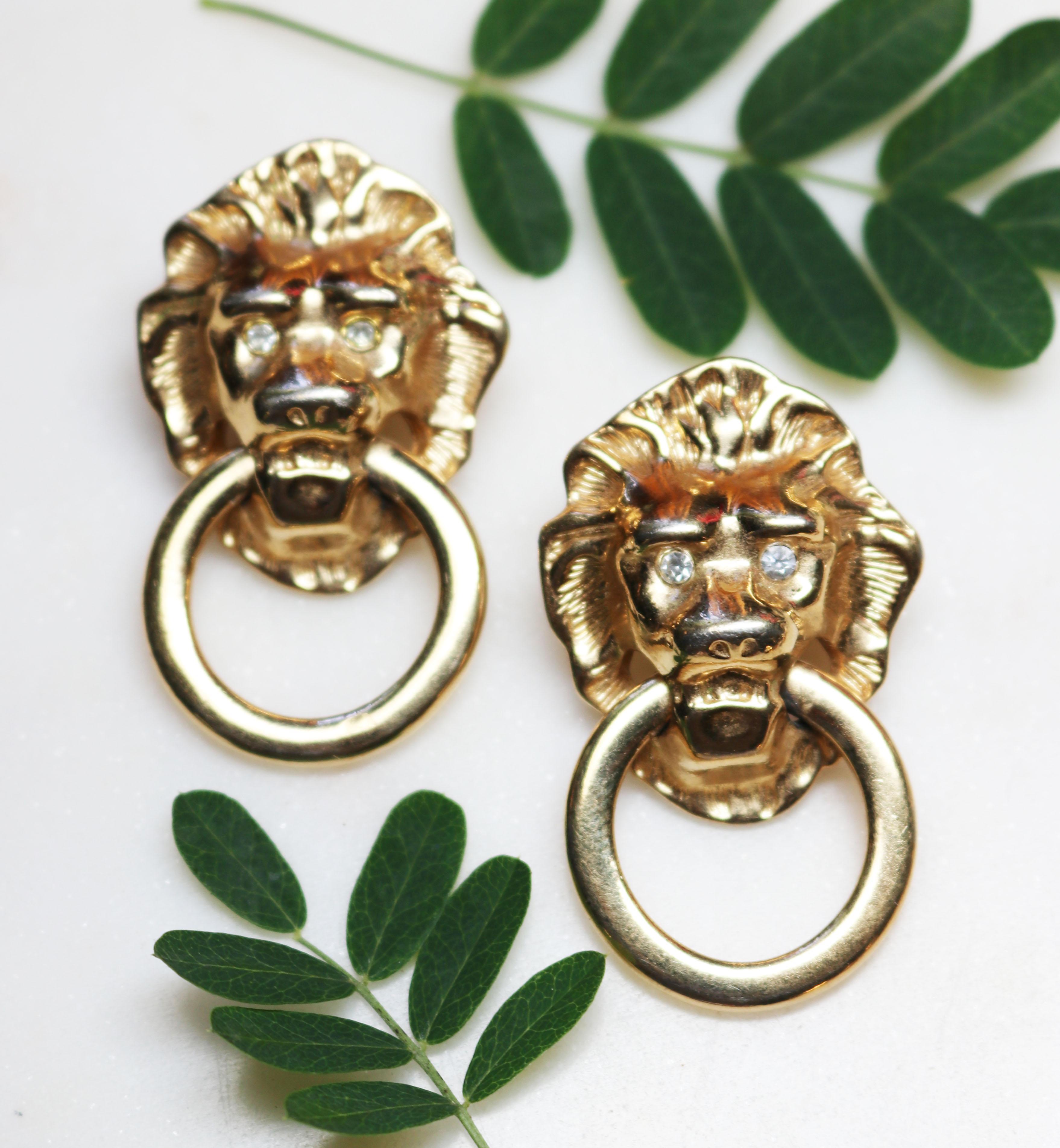 Kenneth Jay Lane Lion's Head Doorknocker Earrings In Excellent Condition For Sale In Mastic Beach, NY