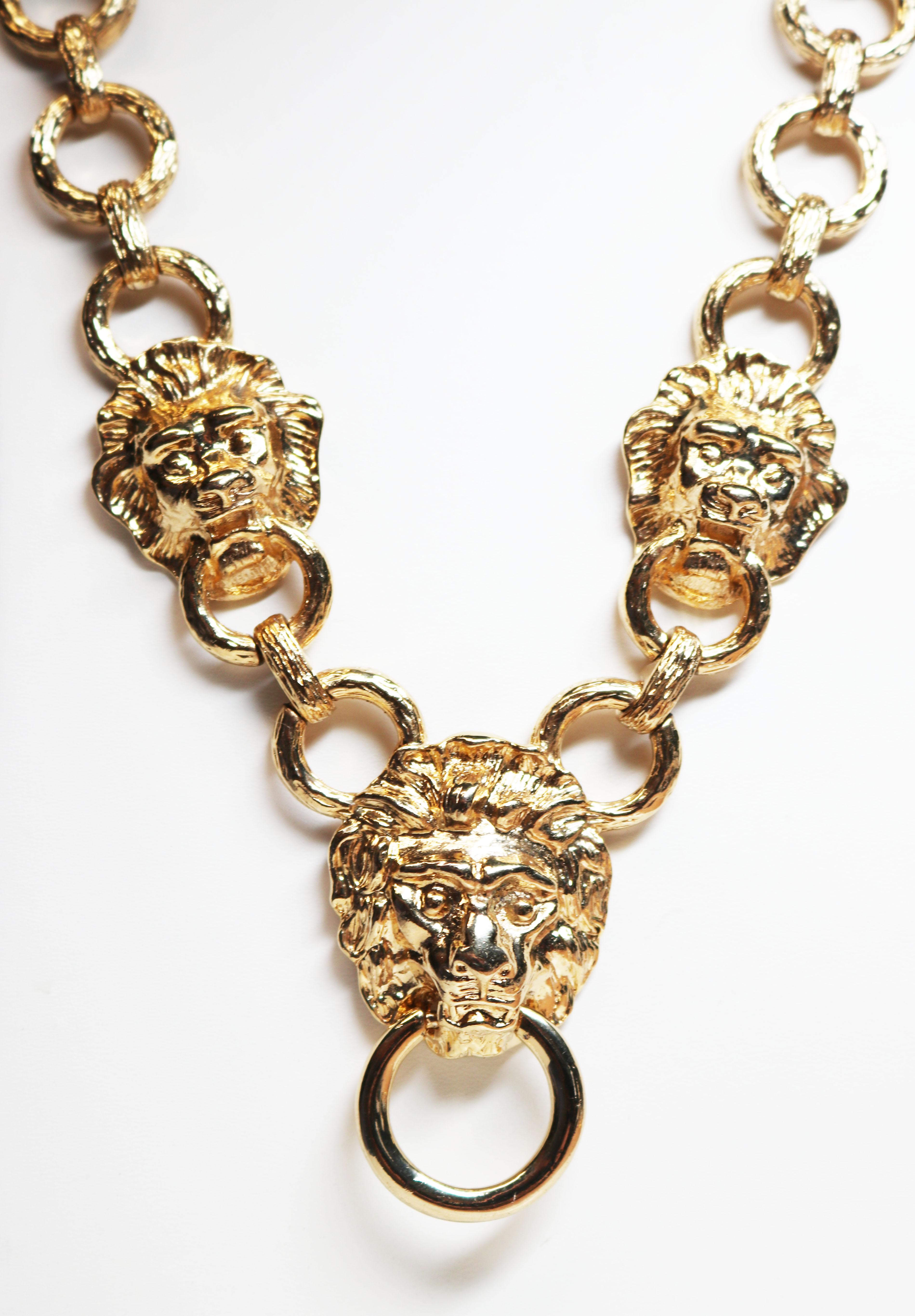 Kenneth Jay Lane Lion's Head Doorknocker Necklace In Good Condition For Sale In Mastic Beach, NY