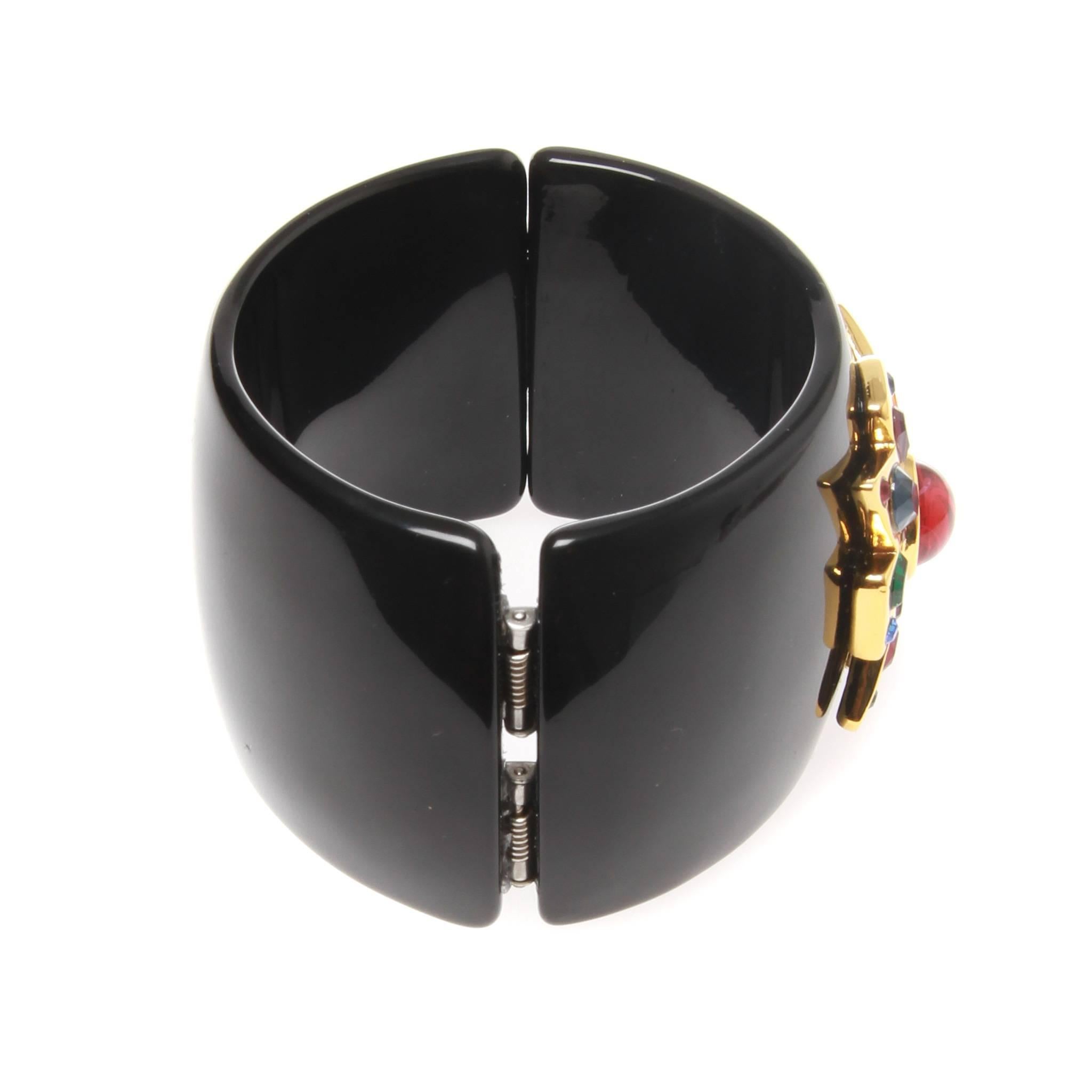 Kenneth Jay Lane Maltese Cross Black Cuff In Excellent Condition In Melbourne, Victoria