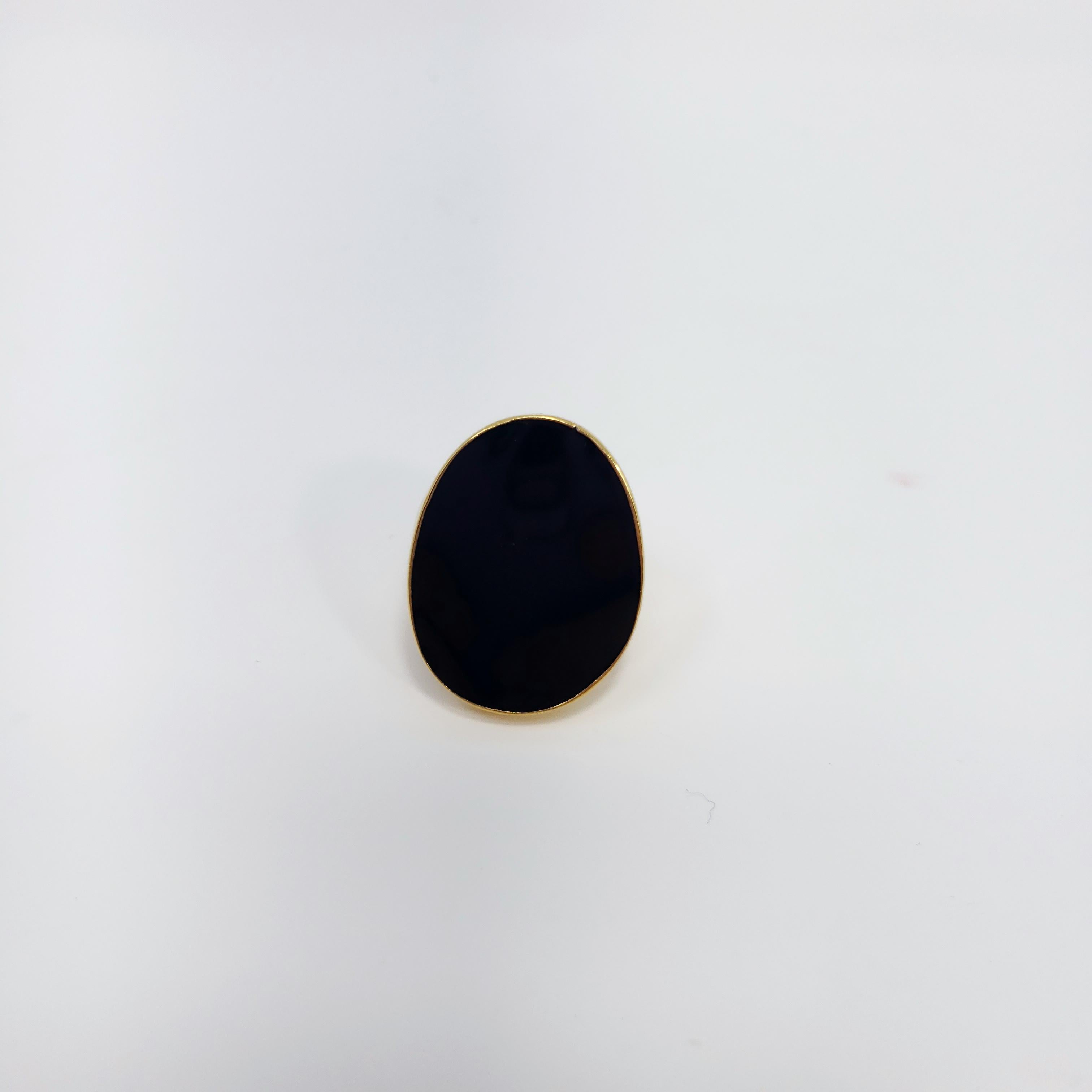 Modern Kenneth Jay Lane Midnight Black Flat Enamel Oval Cocktail Ring in Gold, KJL