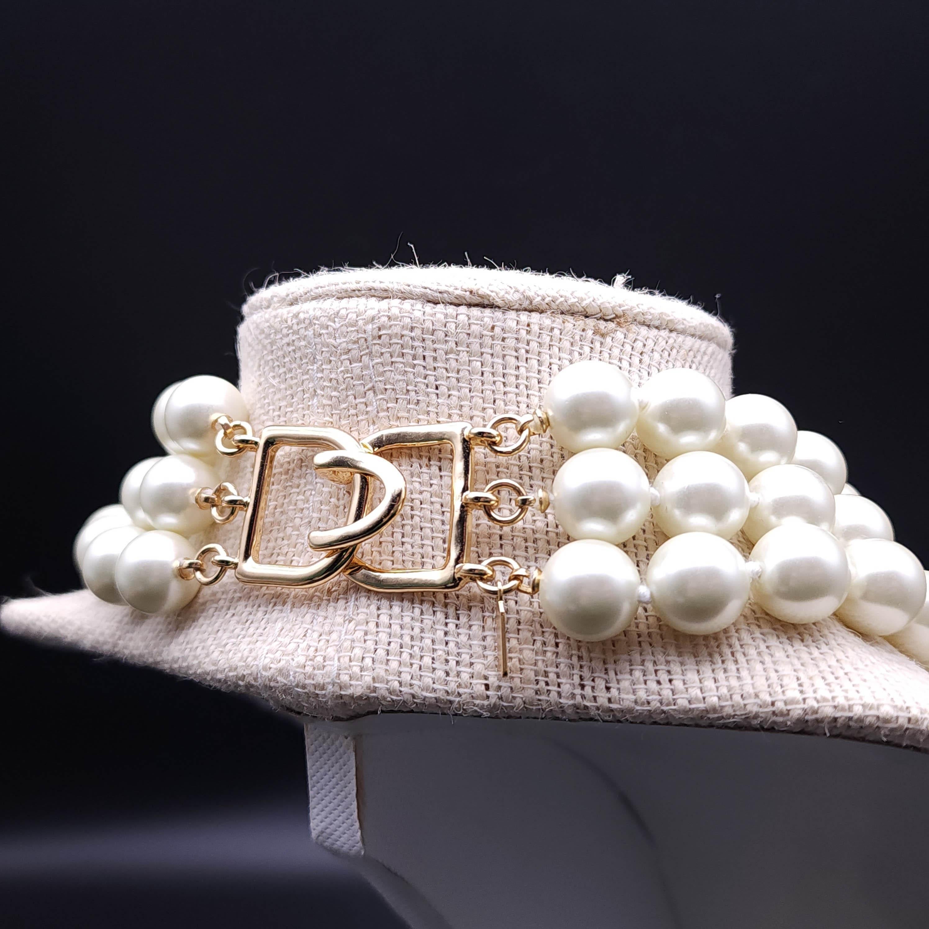 Moderne Kenneth Jay Lane - Collier de fausses perles à plusieurs brins - Collier à 3 brins plaqué or en vente