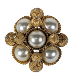 Vintage Kenneth Jay Lane Pearl and Ribbed Gold Brooch