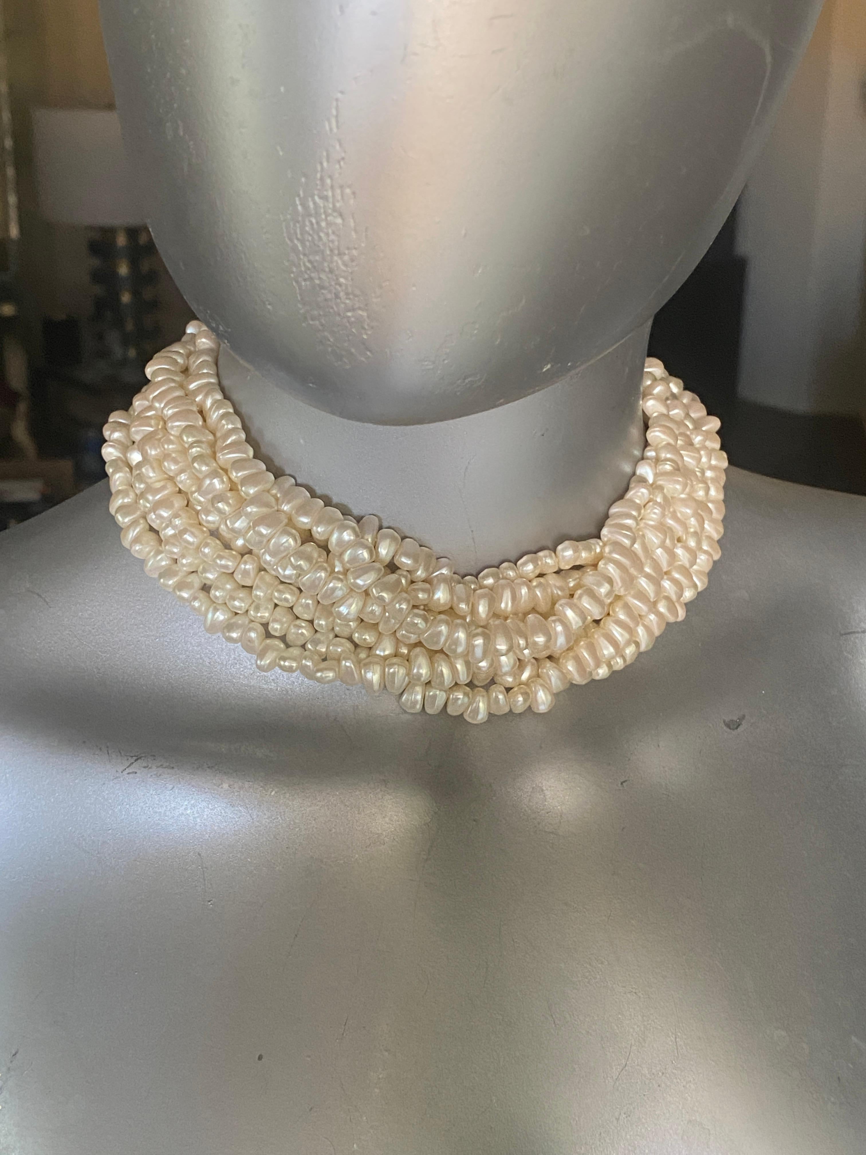 Kenneth Jay Lane Pearl Necklace with Large Pearl and Rhinestone Embellishment In Good Condition For Sale In Palm Springs, CA