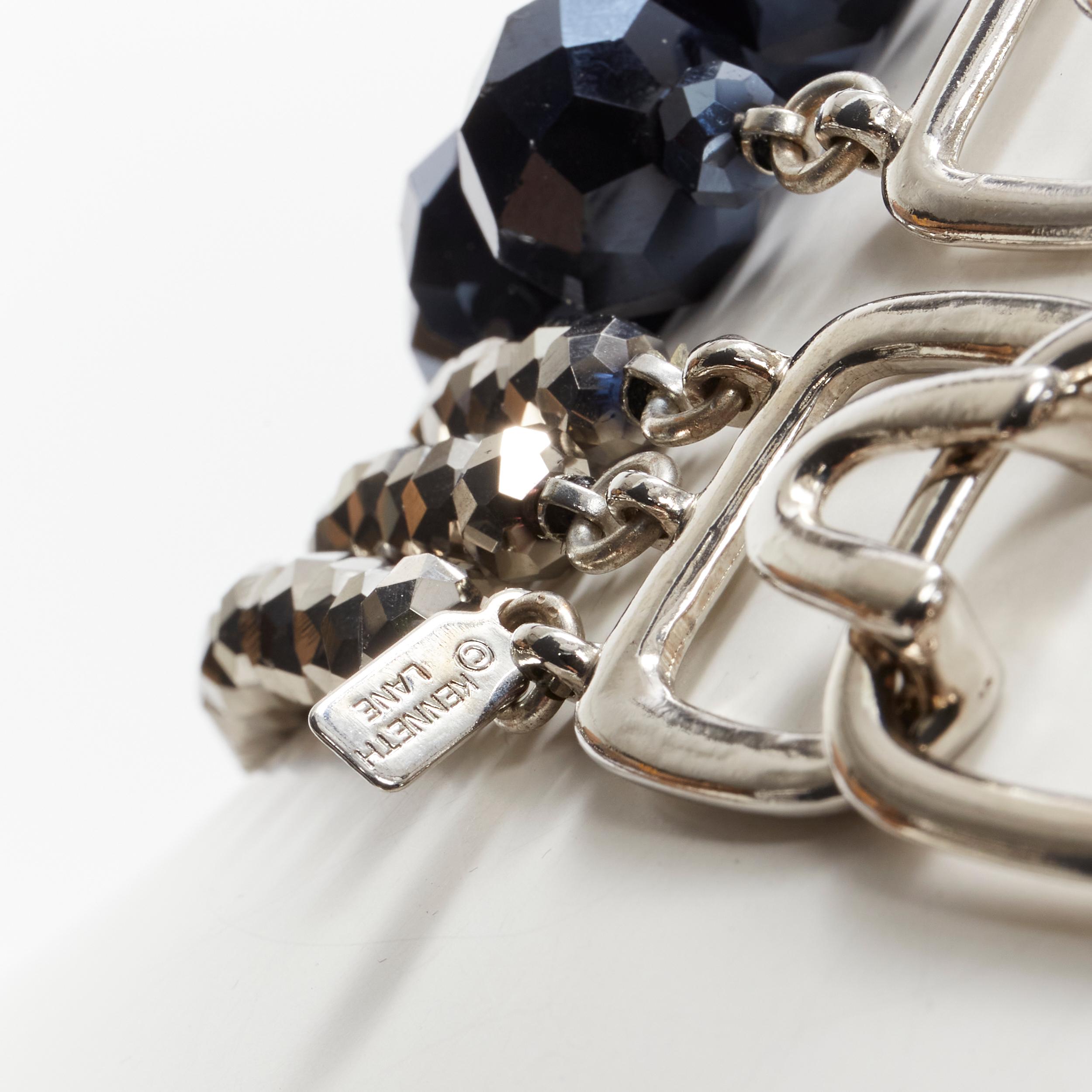 Kenneth Jay Lane, collana doppia con perline geometriche d'argento e perline grandi blu in vendita 6