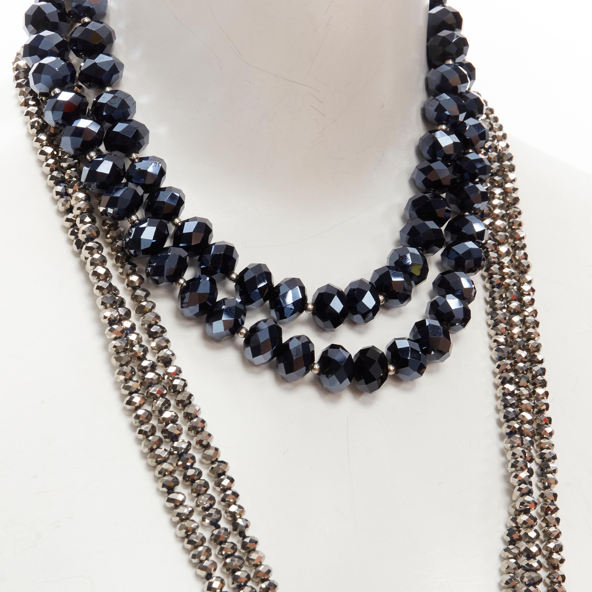 KENNETH JAY LANE silver geometric beads blue big beads double necklace set
Reference: ANWU/A00280
Brand: Kenneth Jay Lane
Material: Metal
Color: Silver, Blue
Closure: Hook & Bar
Extra Details: Hook and bar closure and mini brand logo metal