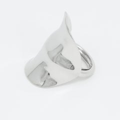 Kenneth Jay Lane Anello da cocktail in argento lucido, KJL, Contemporaneo