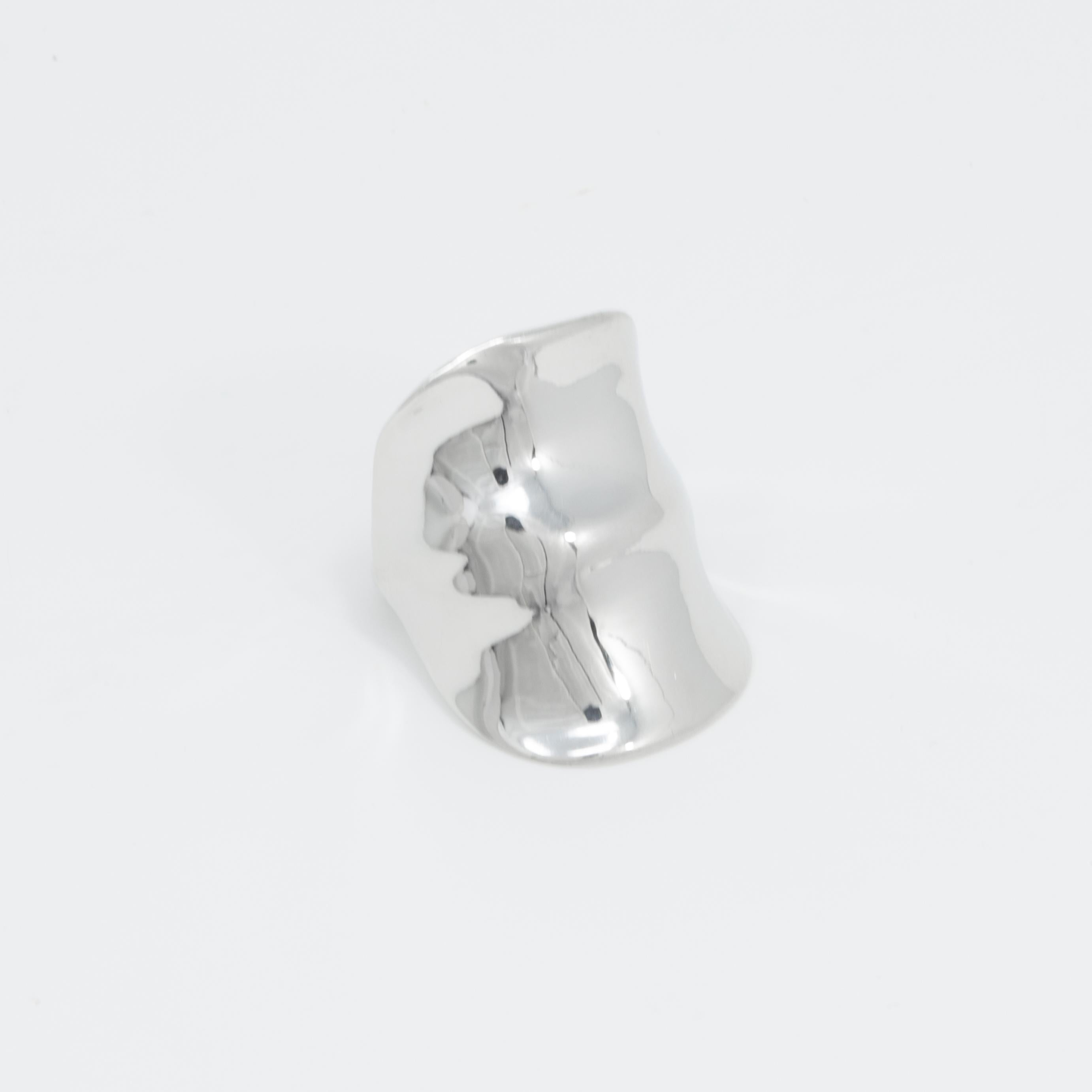 Modern Kenneth Jay Lane Silver Polished Cocktail Statement Ring, KJL, Contemporary