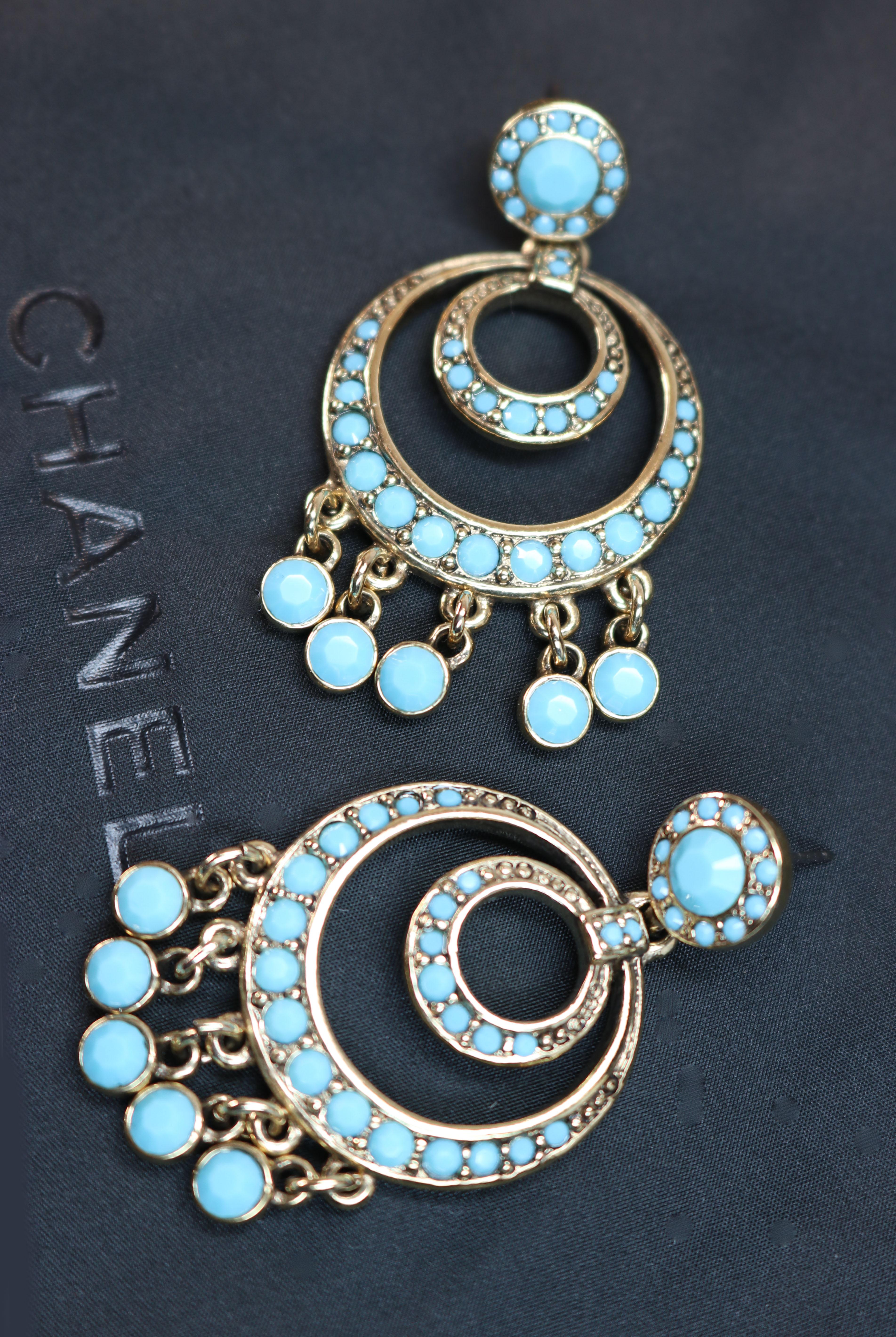 Kenneth Jay Lane Turquoise Chandelier Earrings In Good Condition For Sale In Mastic Beach, NY