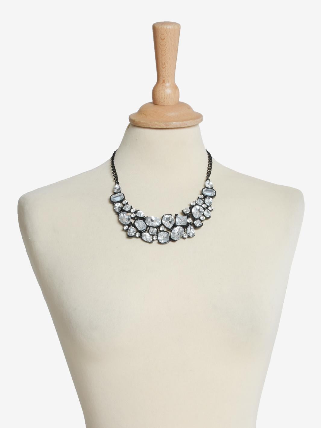 Kenneth Jay Lane White Rhinestone Necklace In Excellent Condition For Sale In Milano, IT