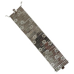 Kenneth Jay Lane - Bracelet manchette à larges nervures en zircon cubique plaqué rhodium