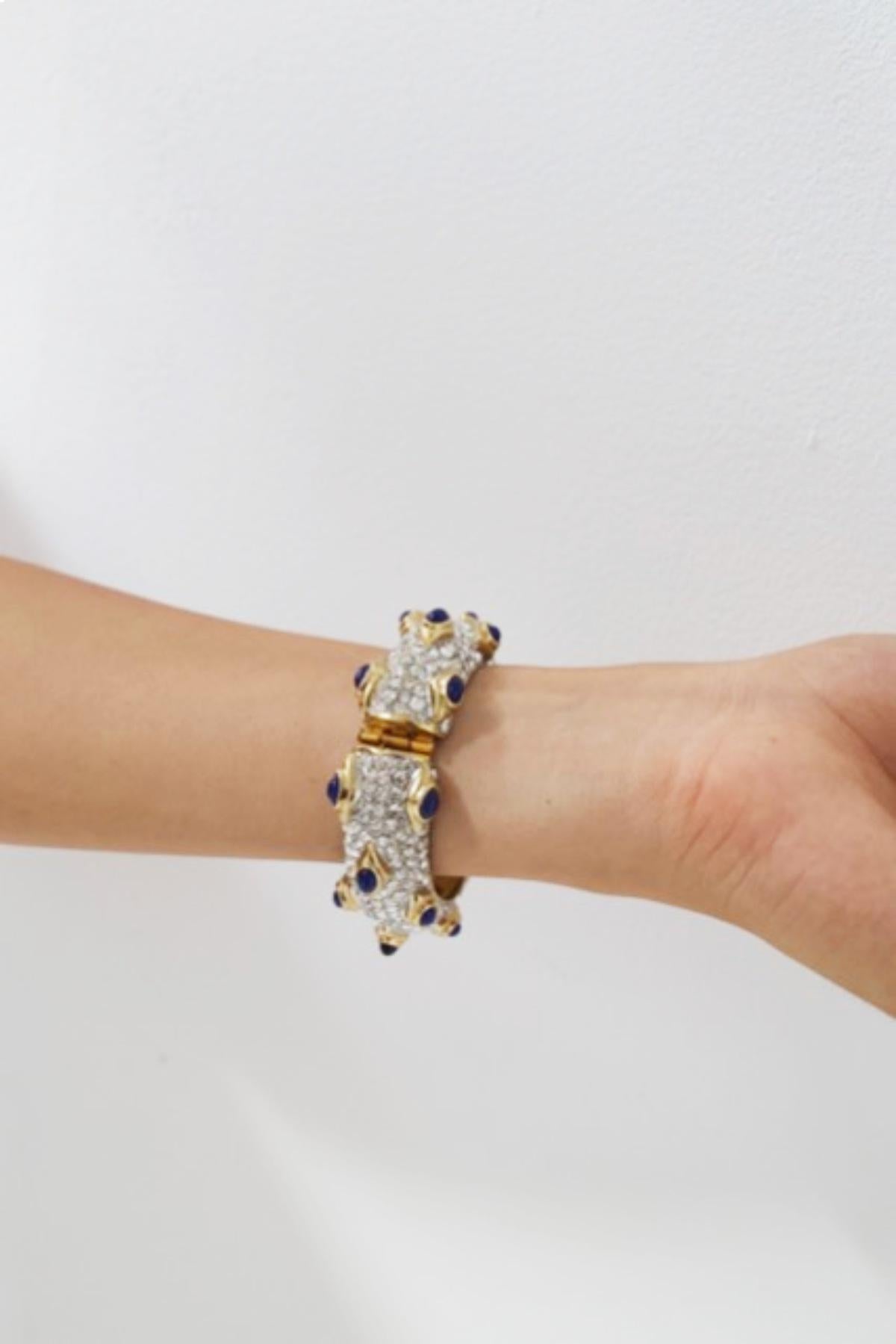 Kenneth Lane Gold Bracelet with Blue Stones In Good Condition For Sale In Milano, IT