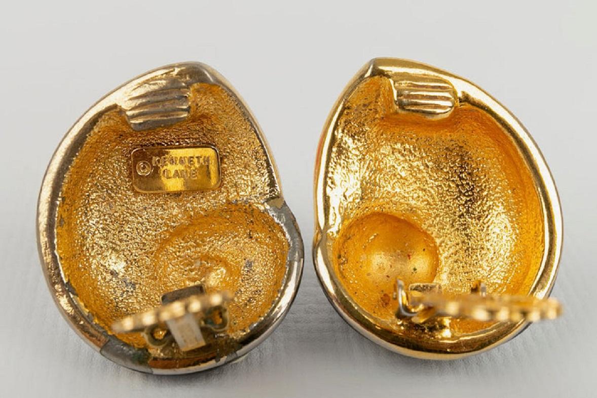 Kenneth Lane Snail Golden Metal Clip Earrings Enamelled For Sale 1