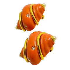 KENNETH LANE vintage faux coral gold seashell designer clip on earrings