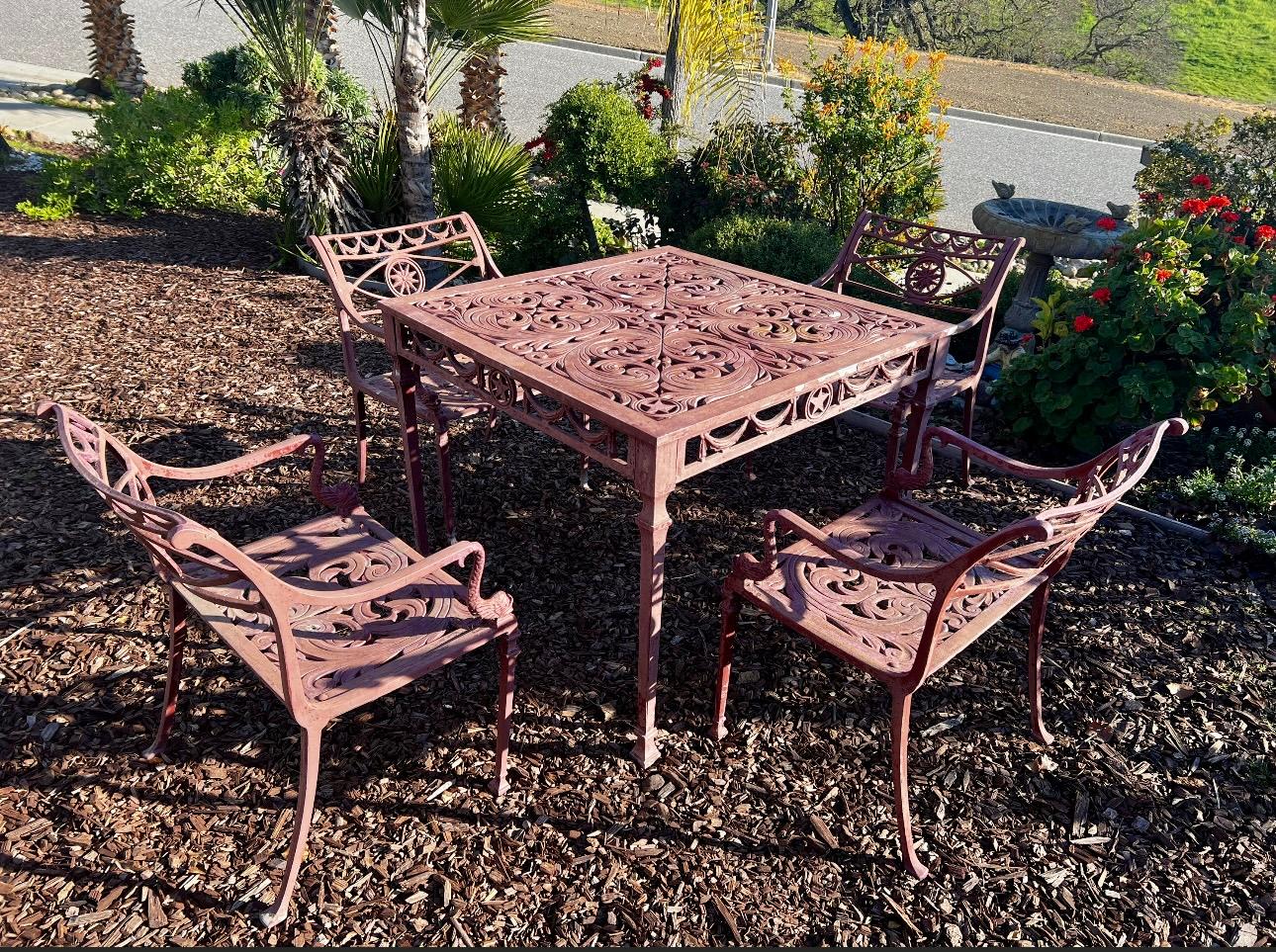 American Classical Kenneth Lynch and Sons Filigree Design Star& Dolphin patio set, Rare, circa 1950
