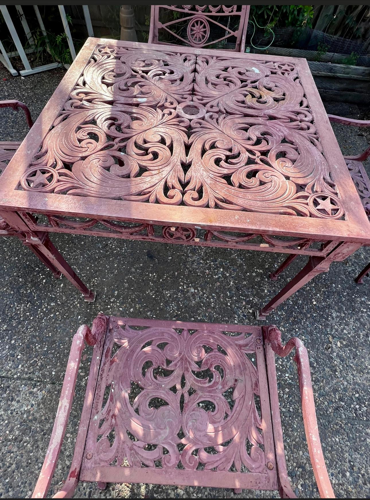 Machine-Made Kenneth Lynch and Sons Filigree Design Star& Dolphin patio set, Rare, circa 1950