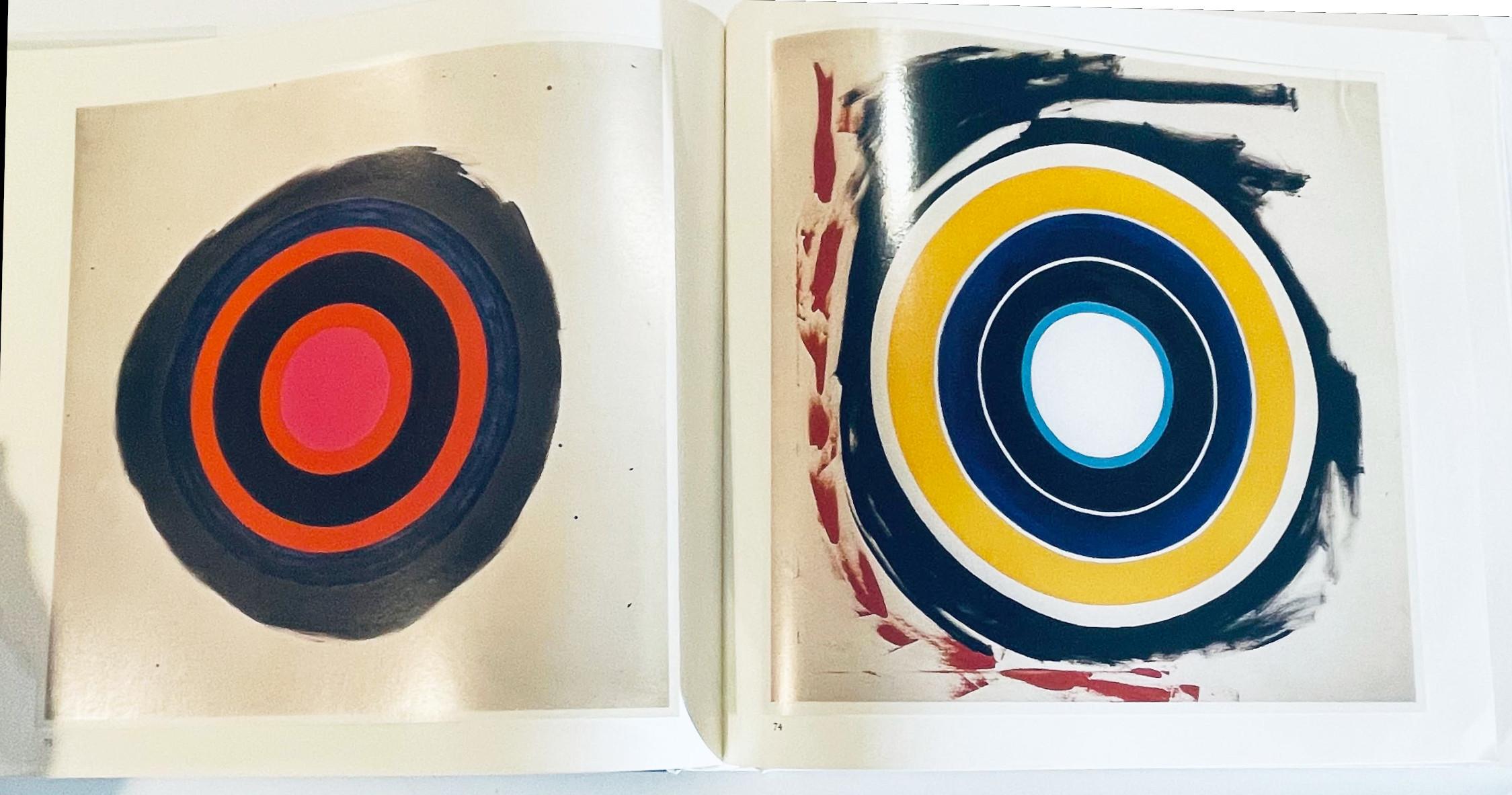 Livre : KENNETH NOLAND (signé à la main et chaleureusement inscrit à l'artiste Arthur Secunda) en vente 10