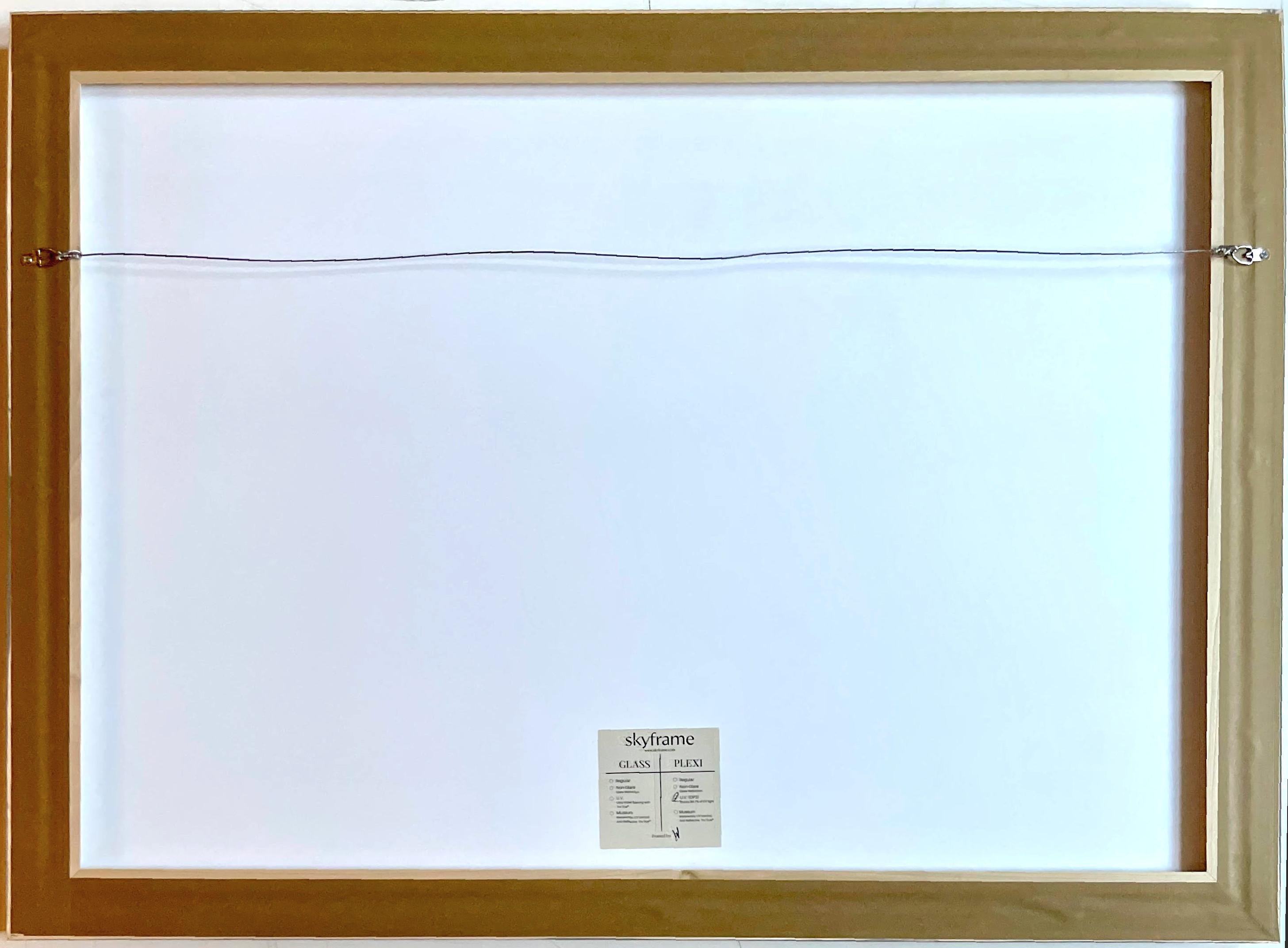 Kenneth Noland
Grabado del Festival de Ojai (Edición limitada firmada de lujo), 1986
Litografía con letras en offset 
Firmado a mano y numerado 6/100 por Kenneth Noland en la parte inferior del anverso
Bastidor incluido:  enmarcado en un marco de