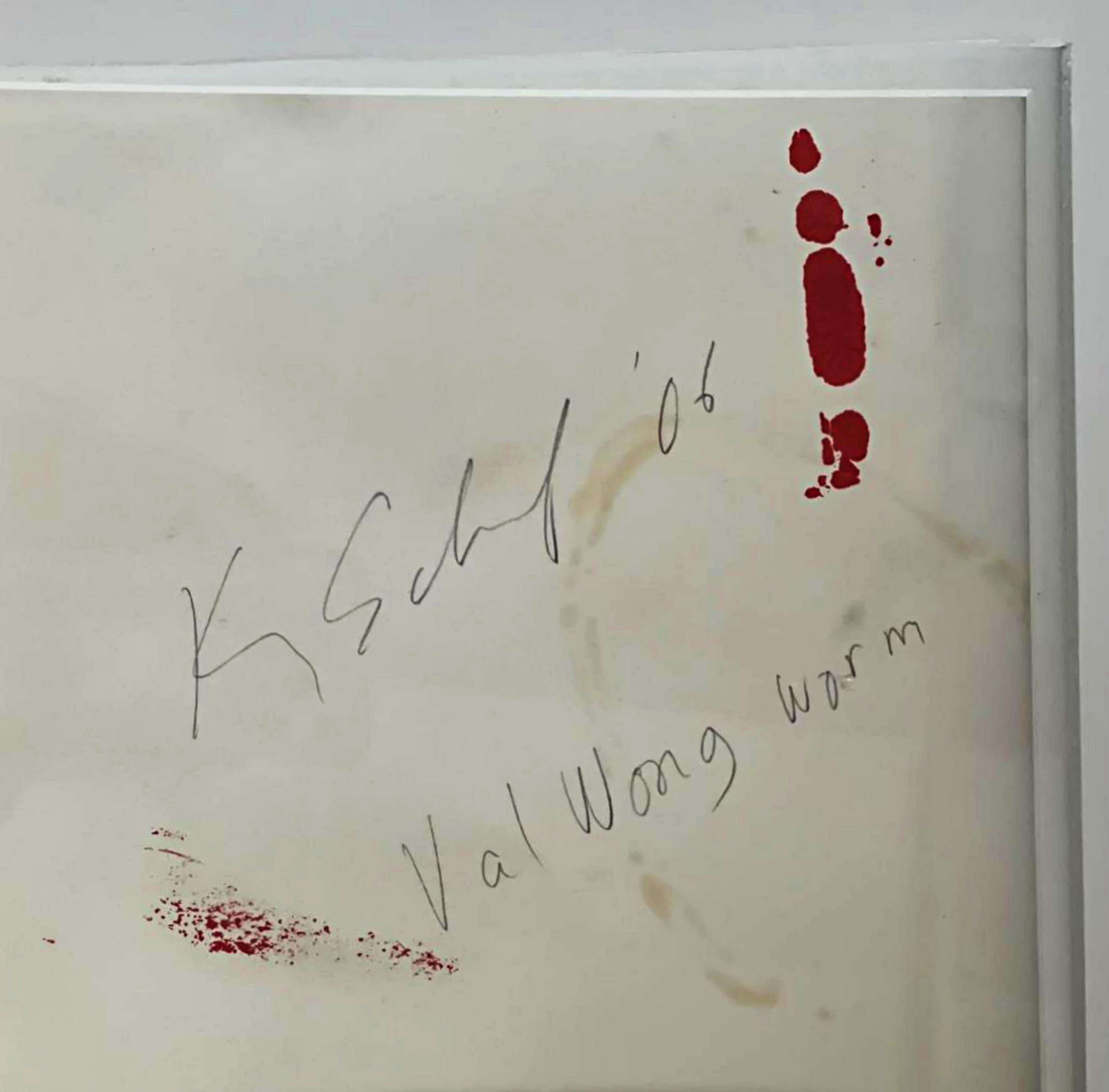 Kenny Scharf
Val Wong Worm, 2006
Öl, Acryl, Siebdruck und Strasssteine auf Papier
Signiert, datiert und betitelt durch den Künstler auf dem gestanzten Fenster auf der Rückseite
Inklusive Rahmen: elegant schwebend und gerahmt in einem weißen