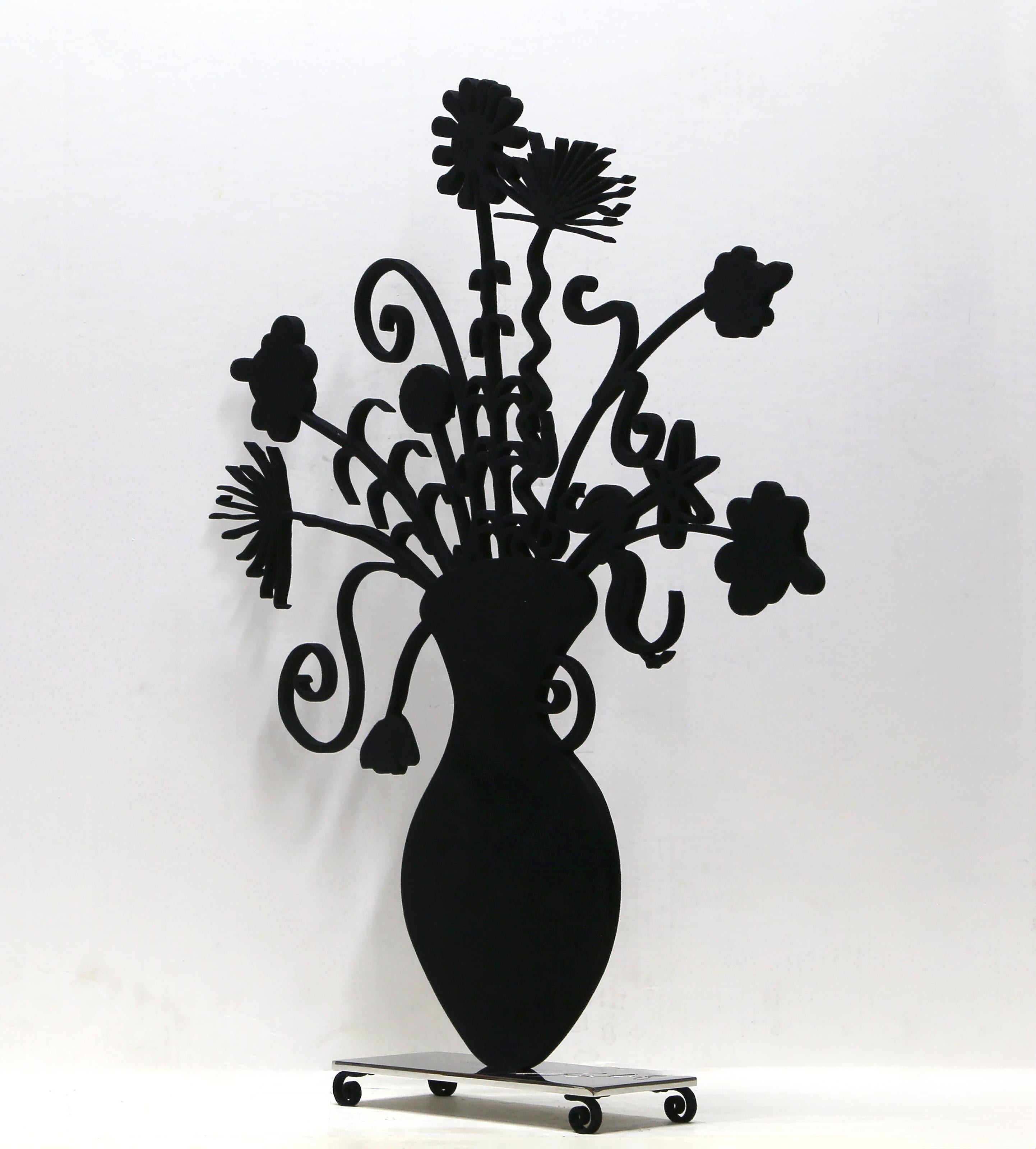 Flores Negro, Escultura Pop Art de Metal Art de Kenny Scharf en venta 4
