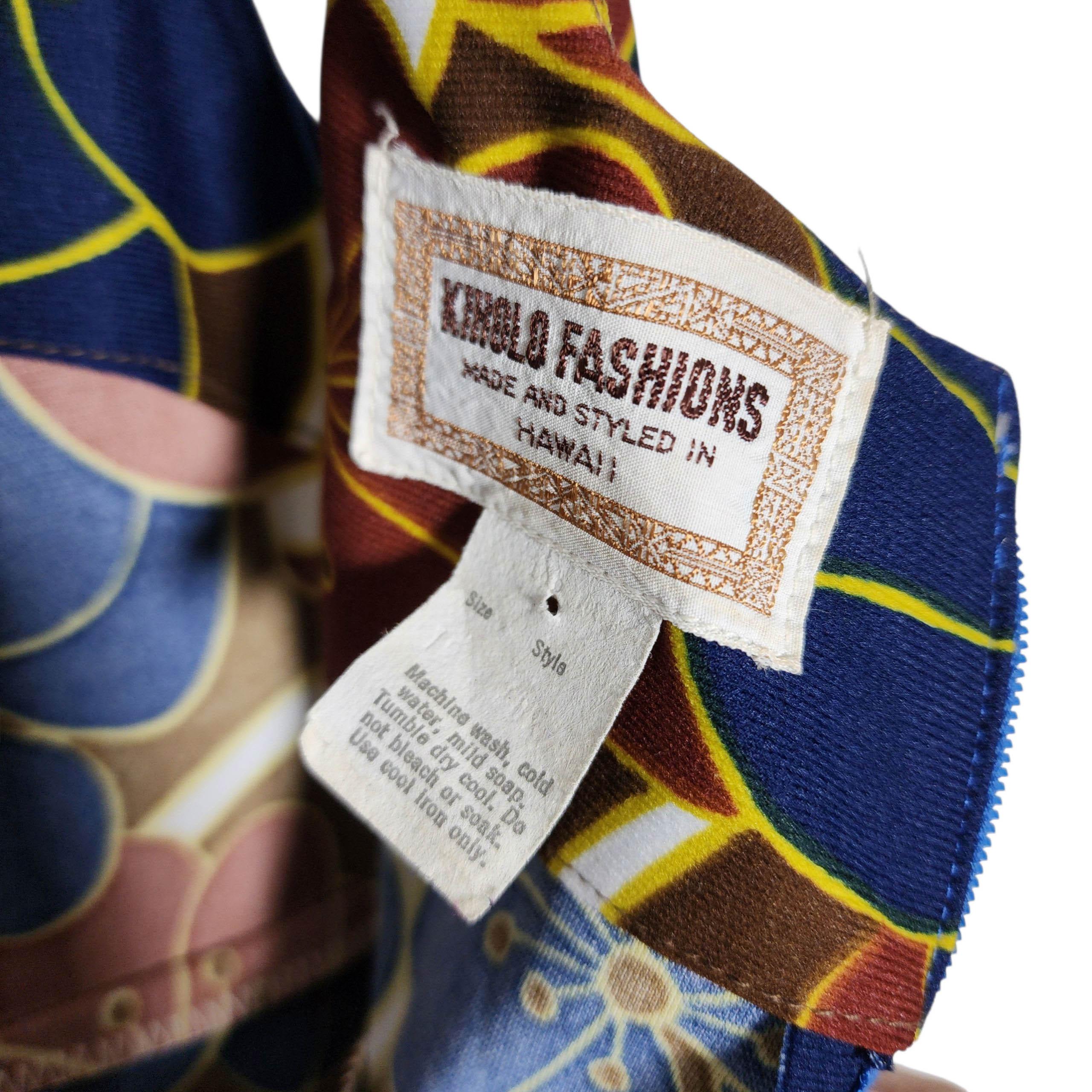 Kenolo Fashions - Robe longue à imprimé floral hawaïen avec nœud, 1970 en vente 7