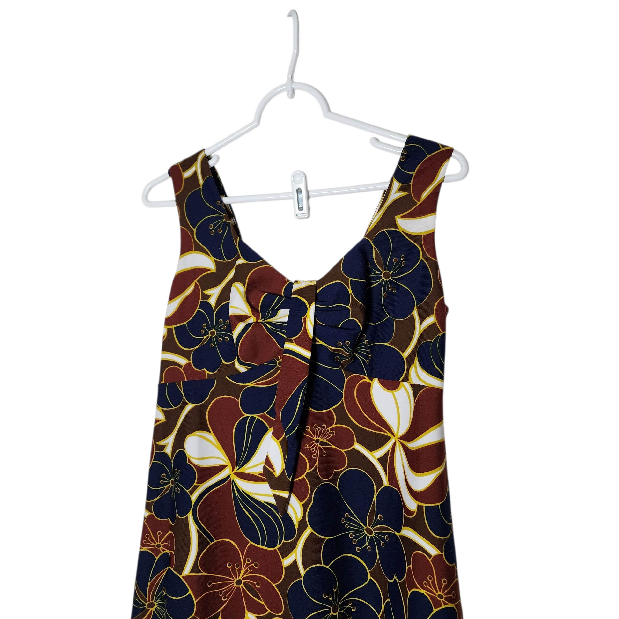 Kenolo Fashions - Robe longue à imprimé floral hawaïen avec nœud, 1970 en vente 12