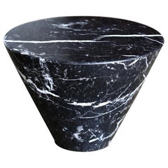 Table d'appoint en marbre "Conico" de Kensaku Oshiro pour Ligne Roset