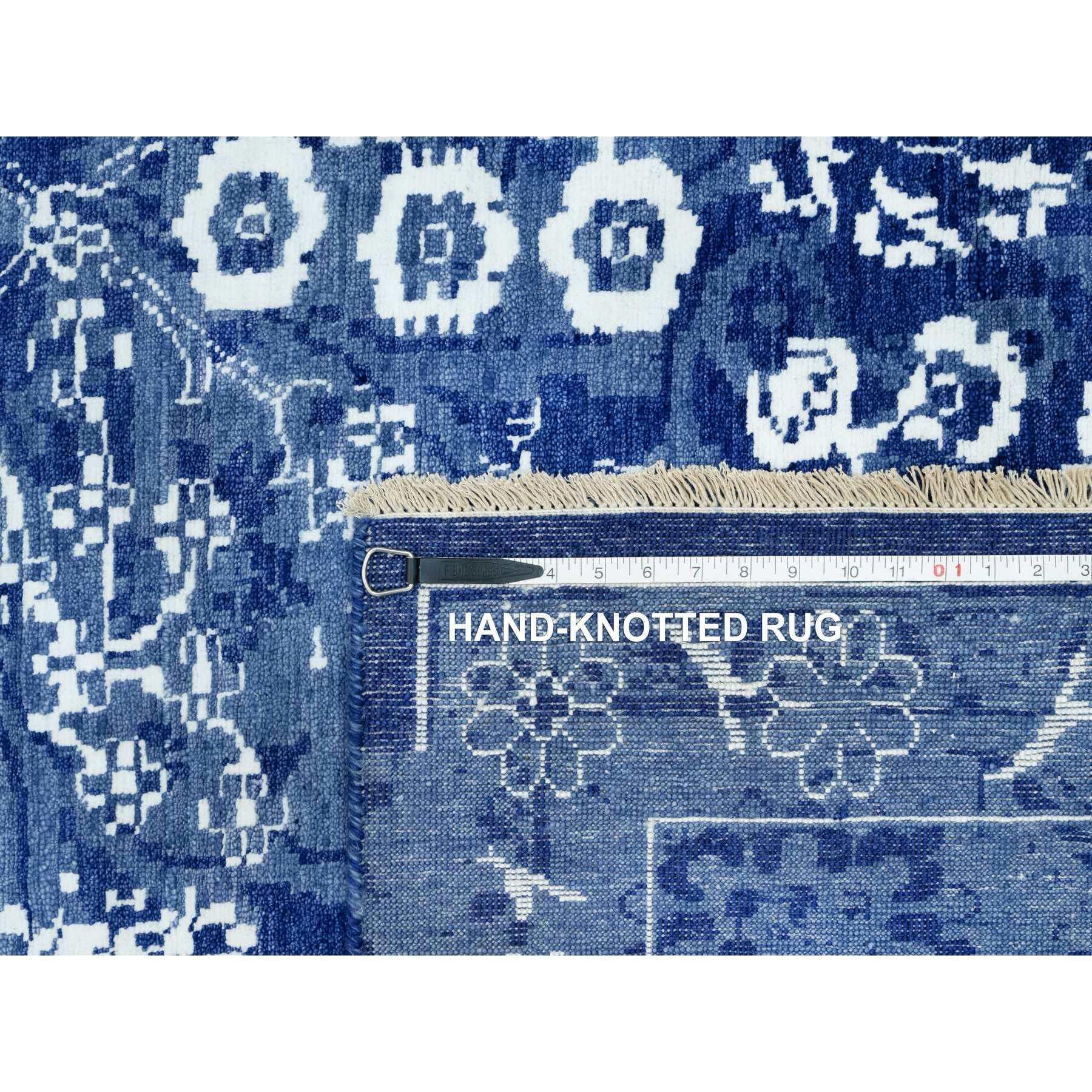 Kensington Blue Tappeto quadrato orientale in lana e seta Tabriz annodato a mano 10' x 10' in vendita 4