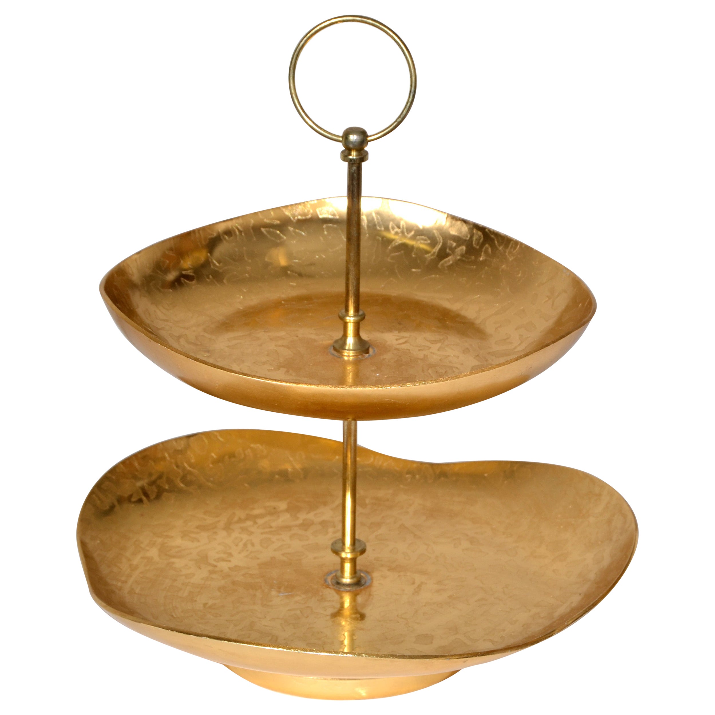 Kensington Moire Gold Plate a due livelli con maniglia centrale incisa per servire uno spuntino