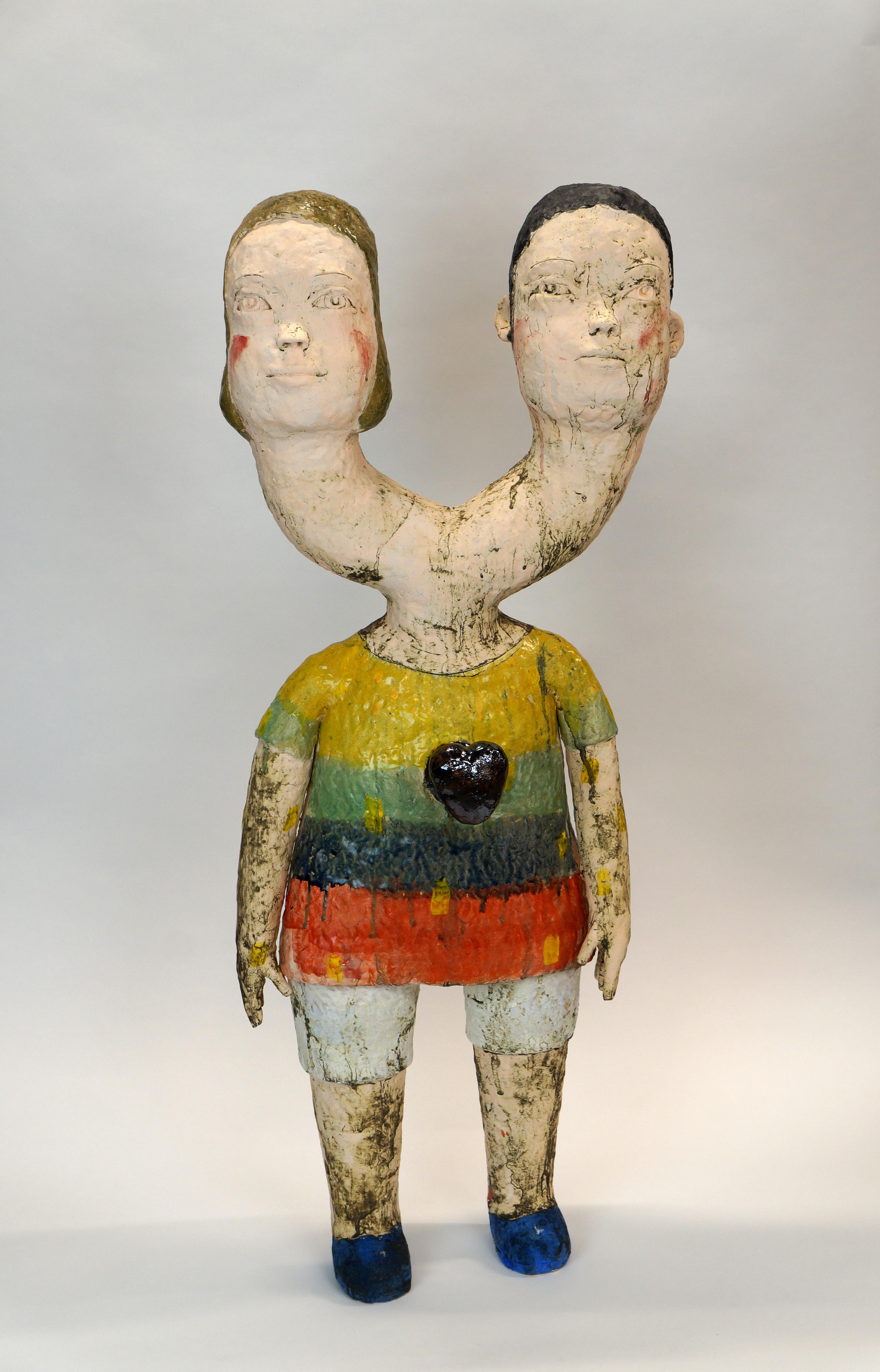 Kensuke Yamada Figurative Sculpture – „You and Me“, Zeitgenössisch, Keramik, figurativ, Skulptur, Unterglasur, Surreal