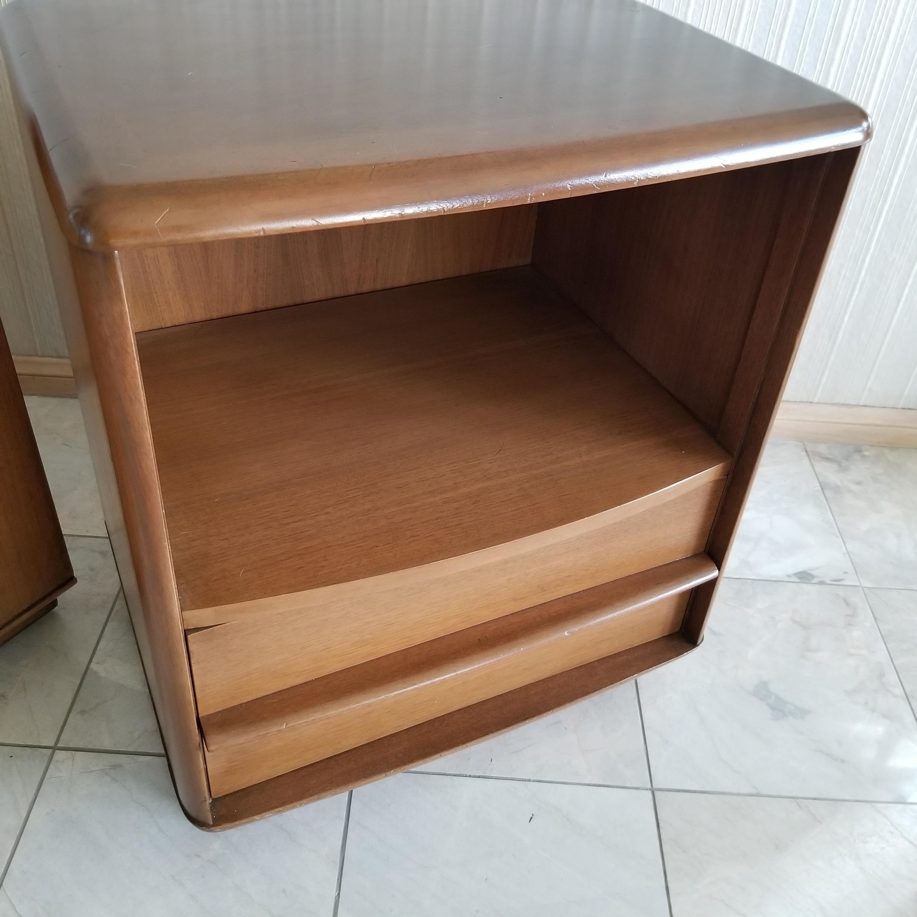 Mid-20th Century 1960s Kent Coffey Arcadia Curvaceous Nightstands Mahogany & Walnut