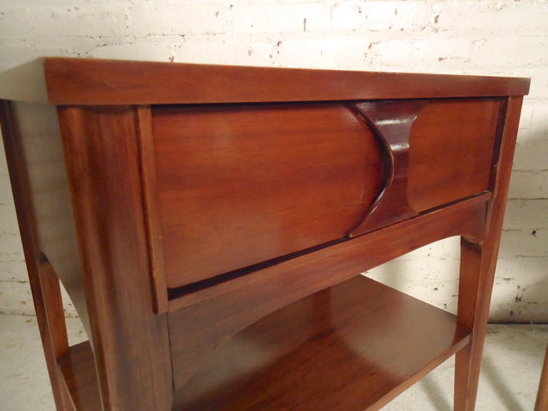 Kent Coffey Bedside Tables For Sale at 1stDibs