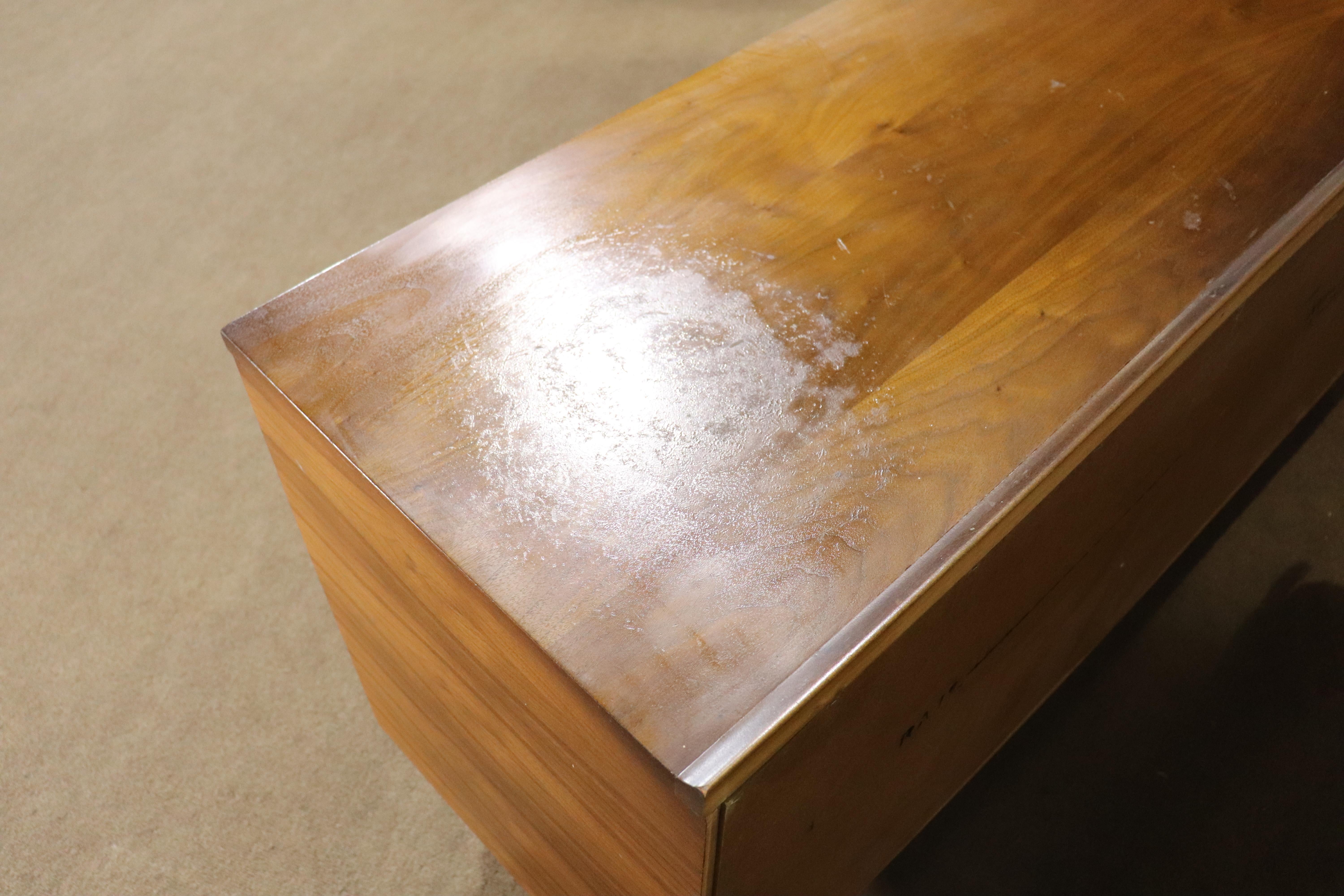 Long buffet 'Brasilia' de Kent Coffey en vente 11